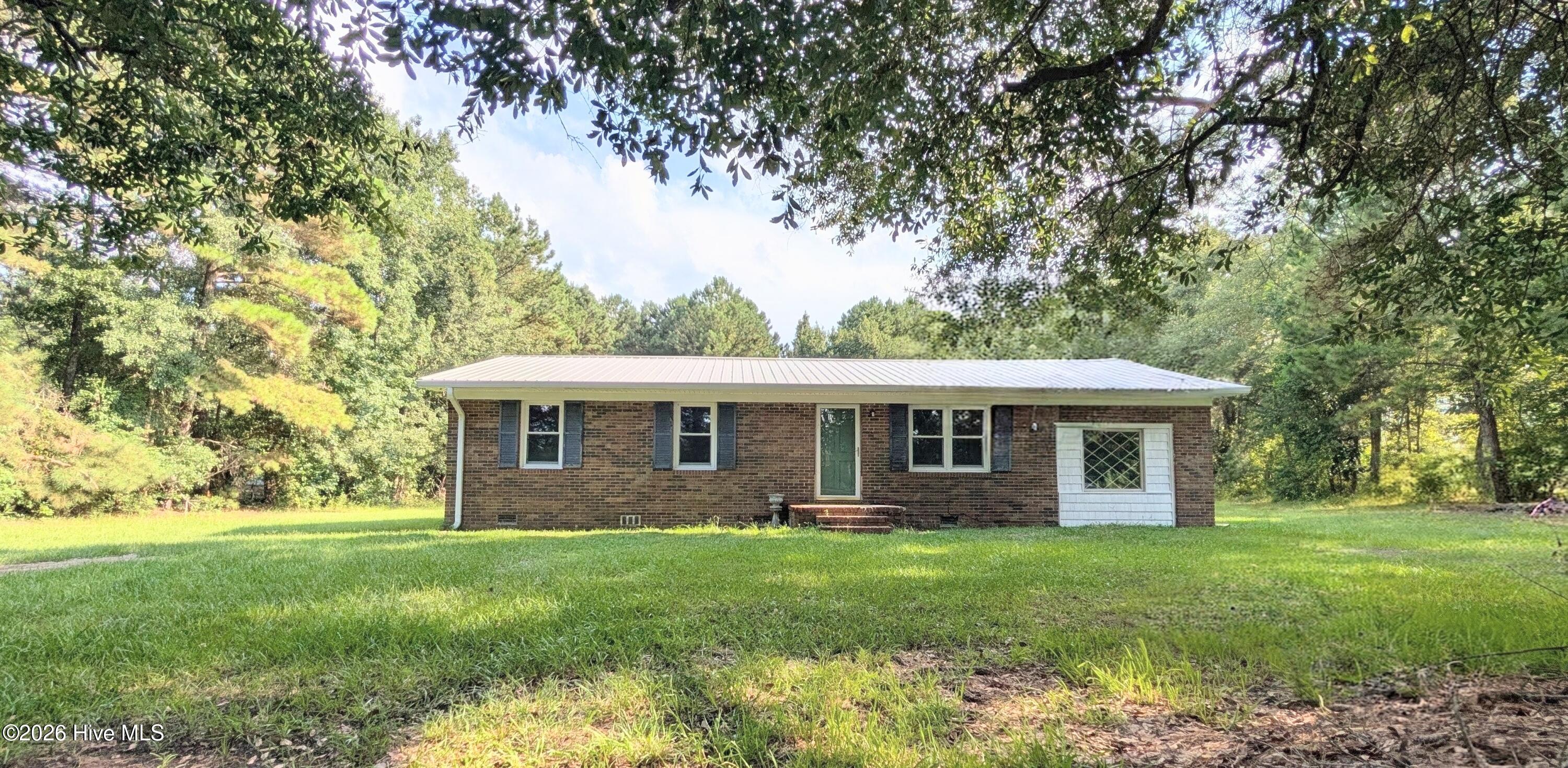 1st image of 254 Harrell Rd, Burgaw, NC 28425 | MLS# 100598412