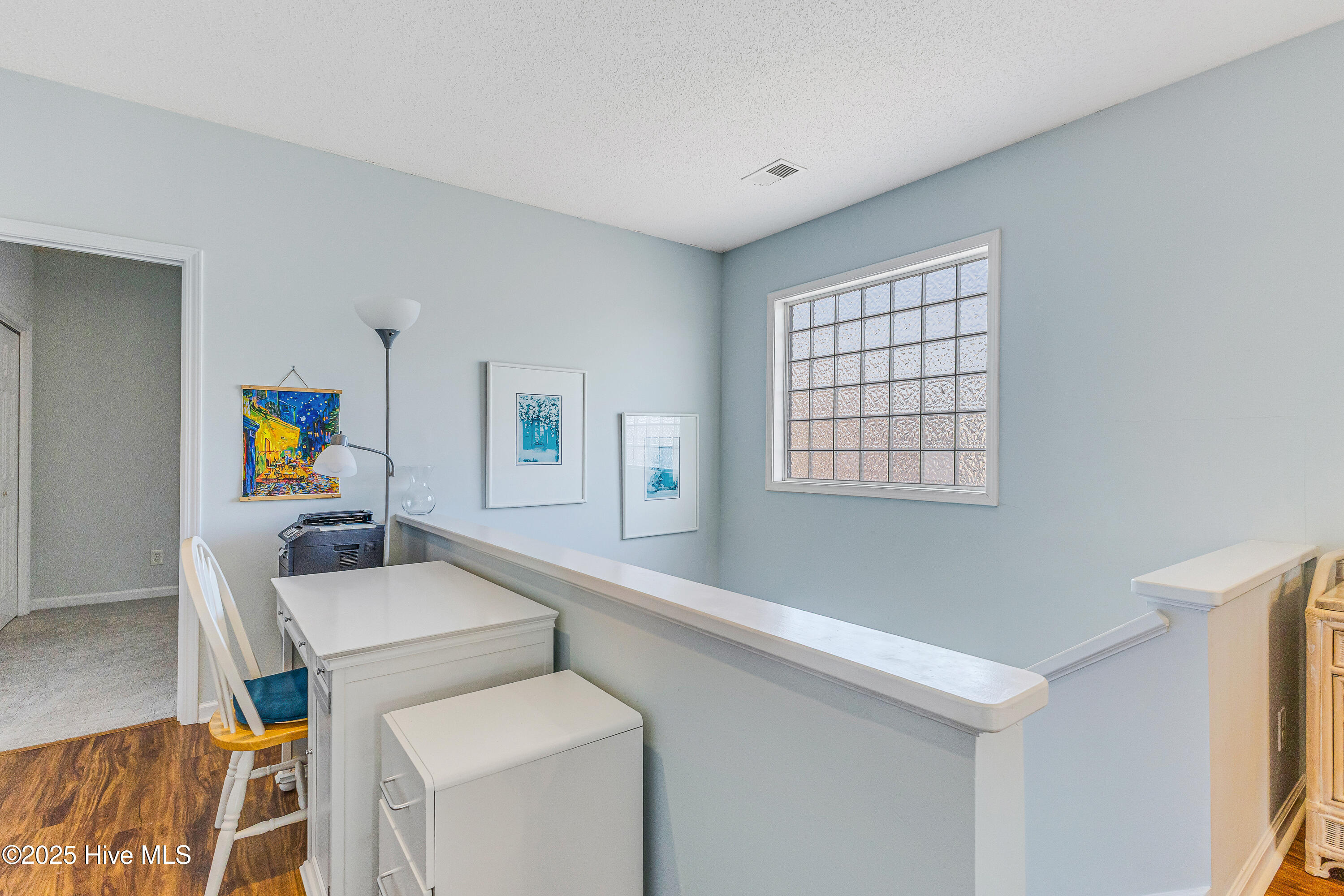 100544193 | Photo 19