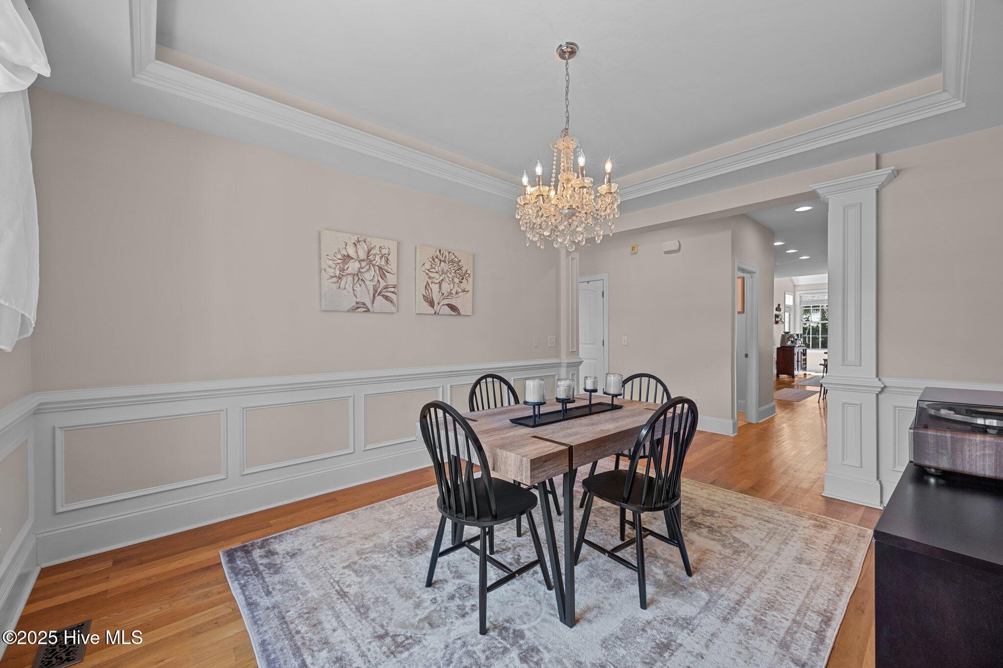 100516018 | Photo 26