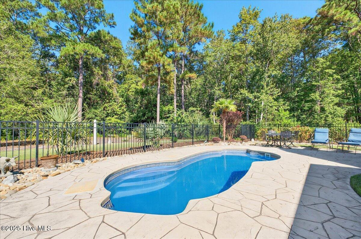 100530604 | Photo 17