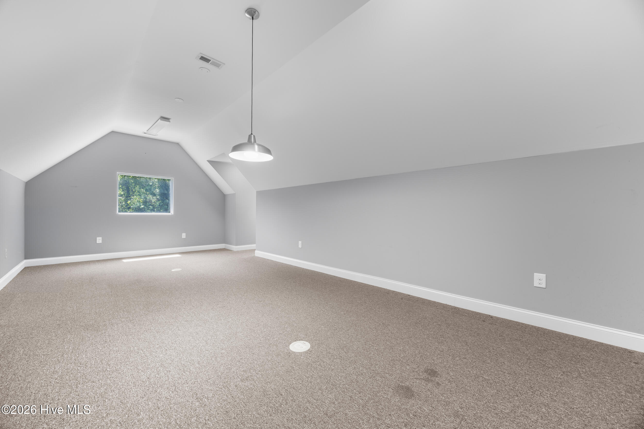 100569624 | Photo 39