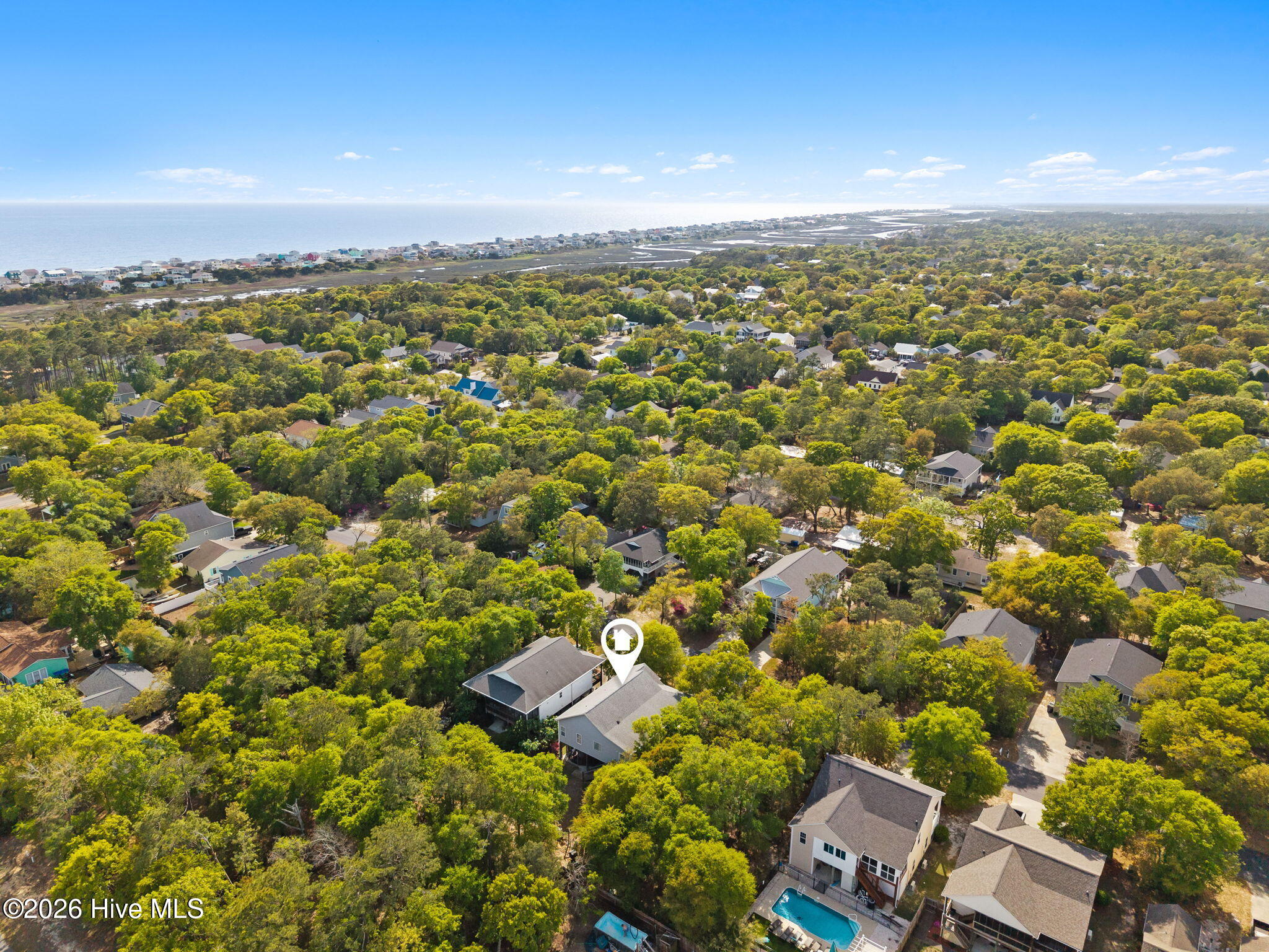 100566987 | Photo 16