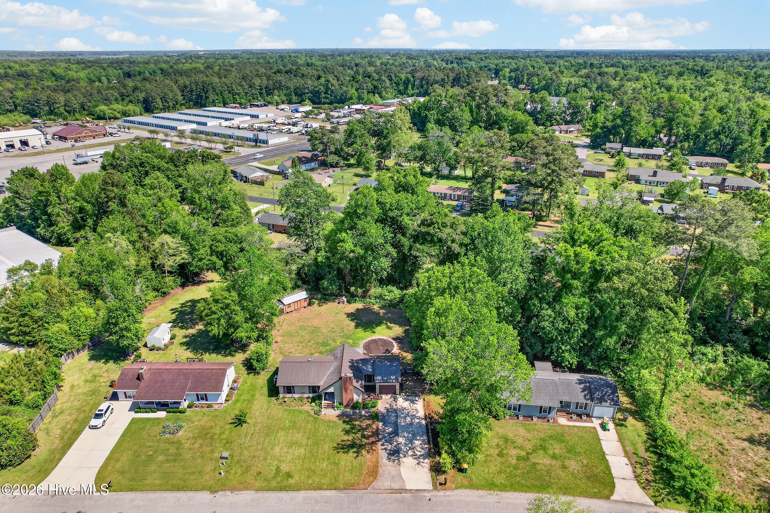 100570102 | Photo 33