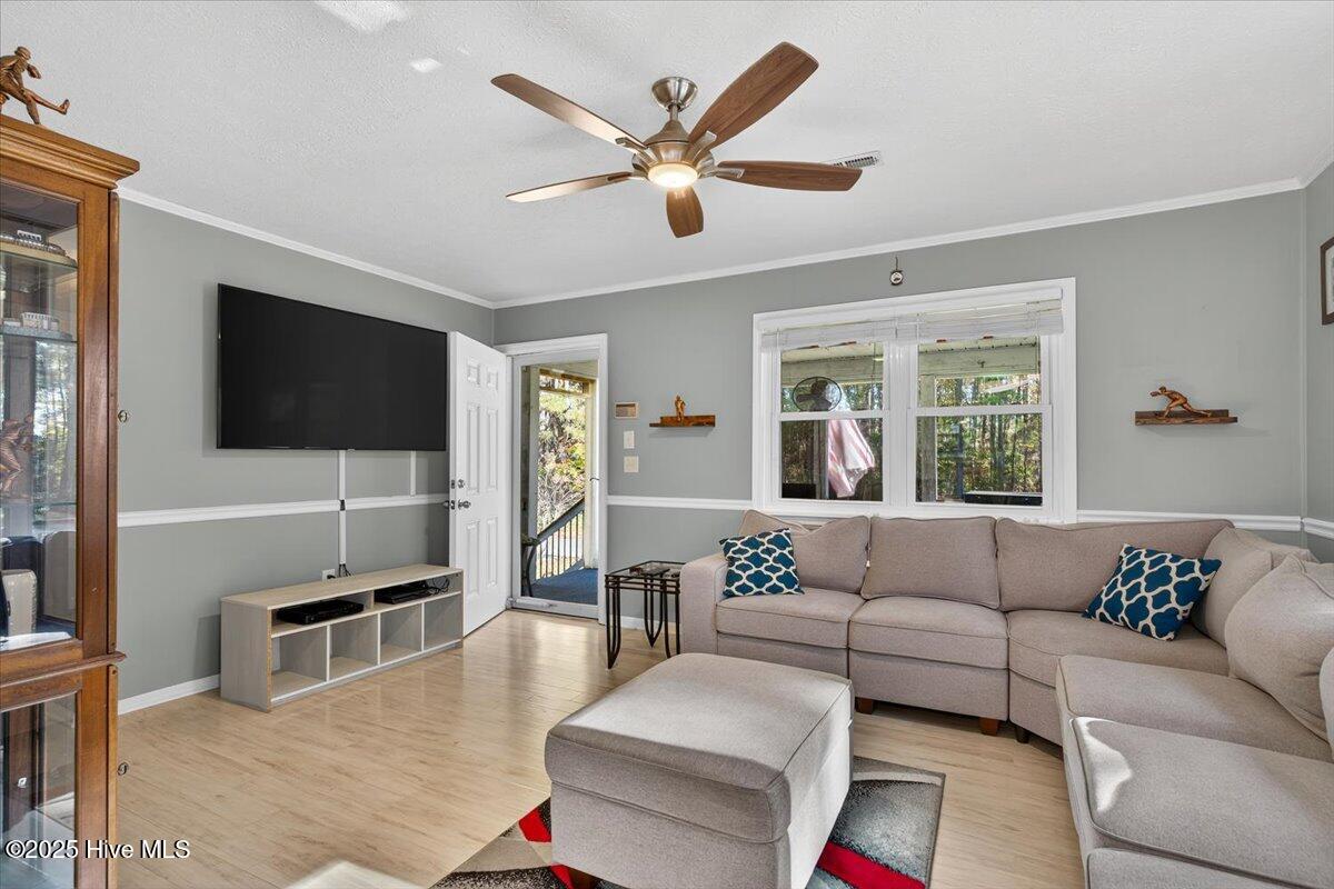 100542492 | Photo 14