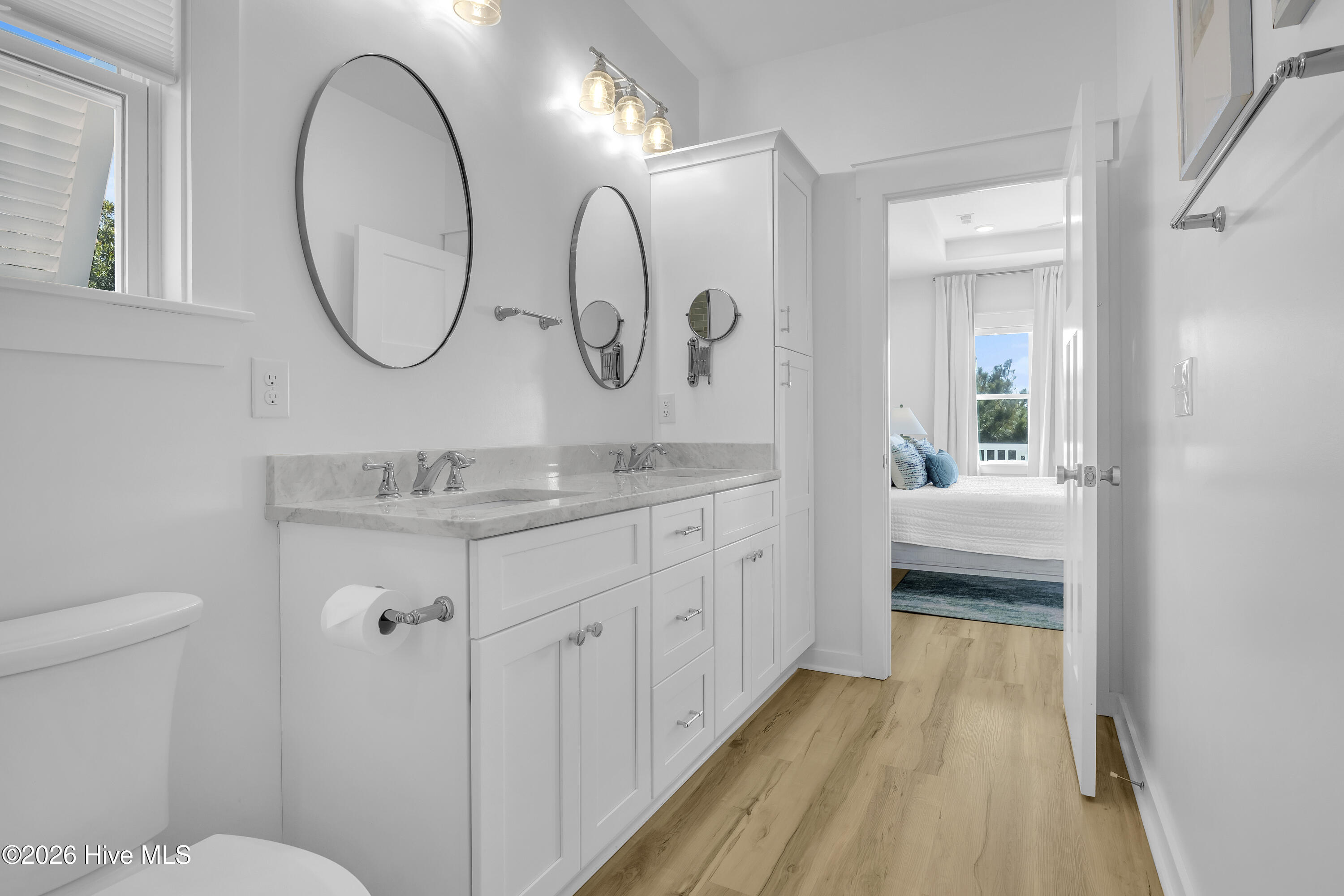 100549565 | Photo 37