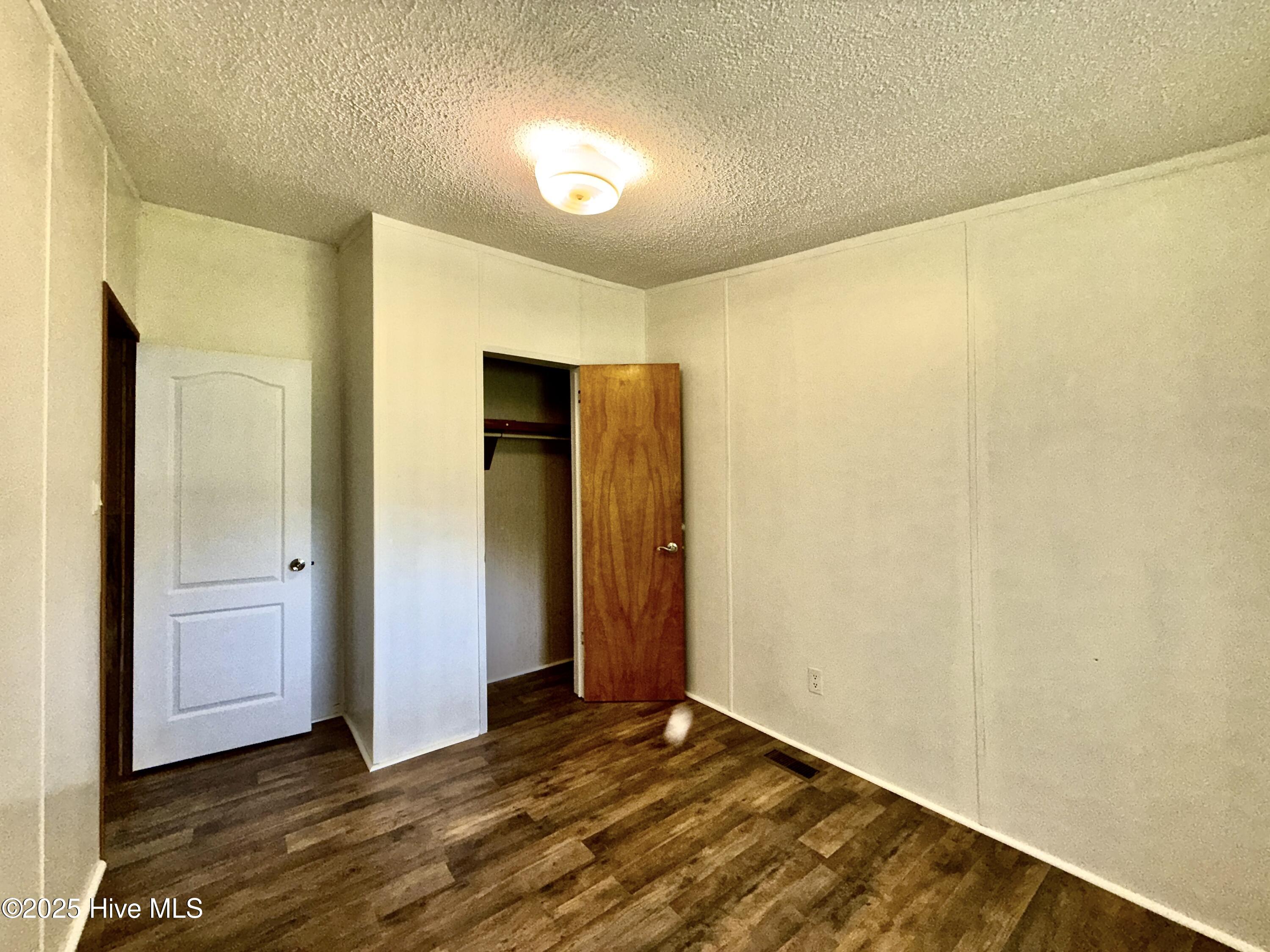 100515602 | Photo 18