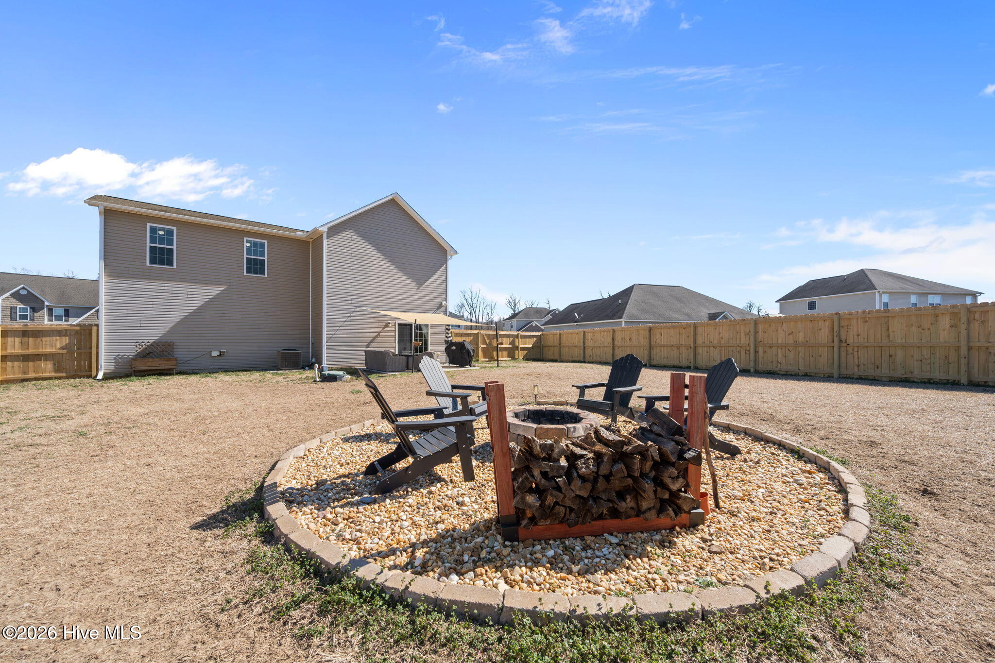 100557328 | Photo 36