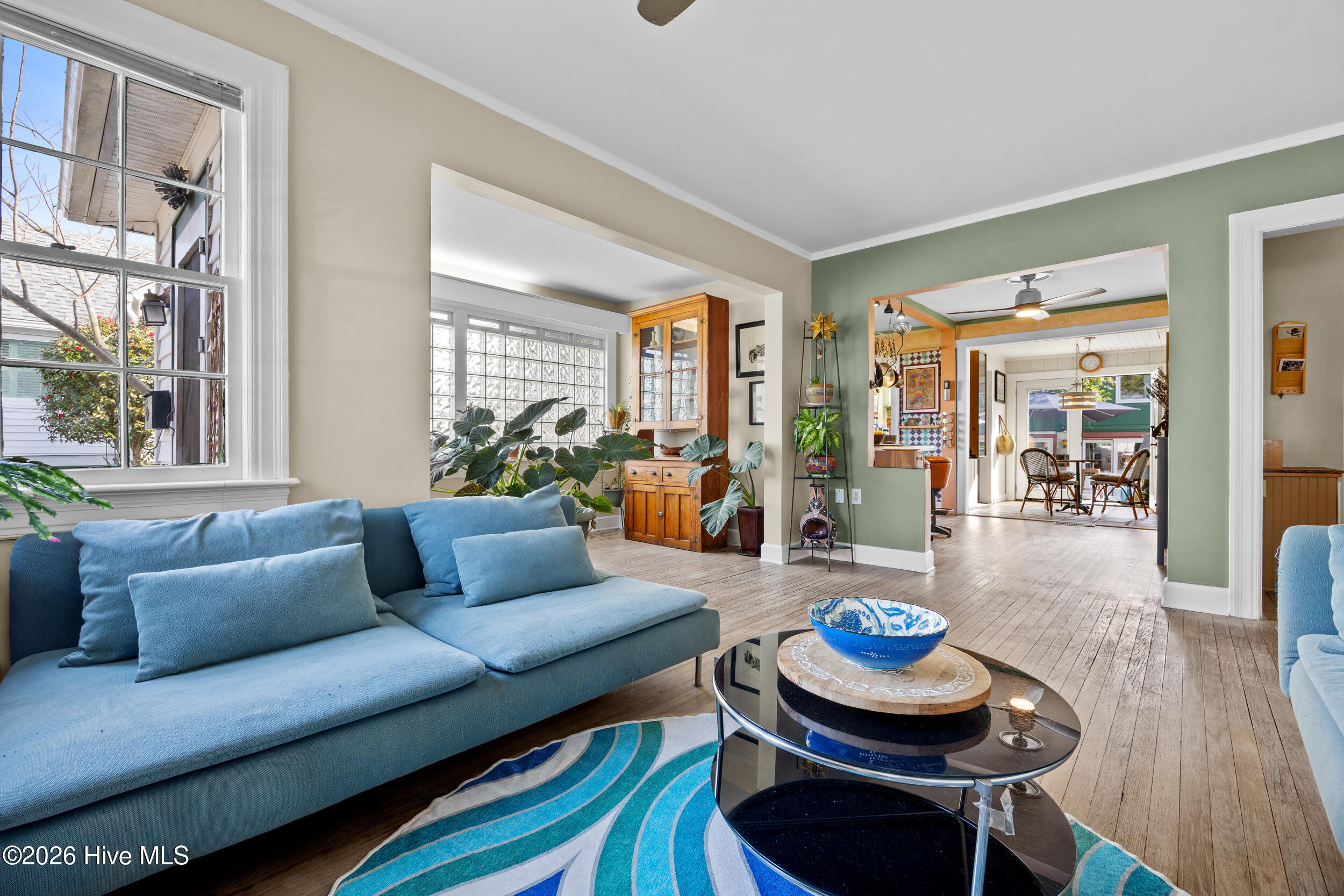 100559586 | Photo 10