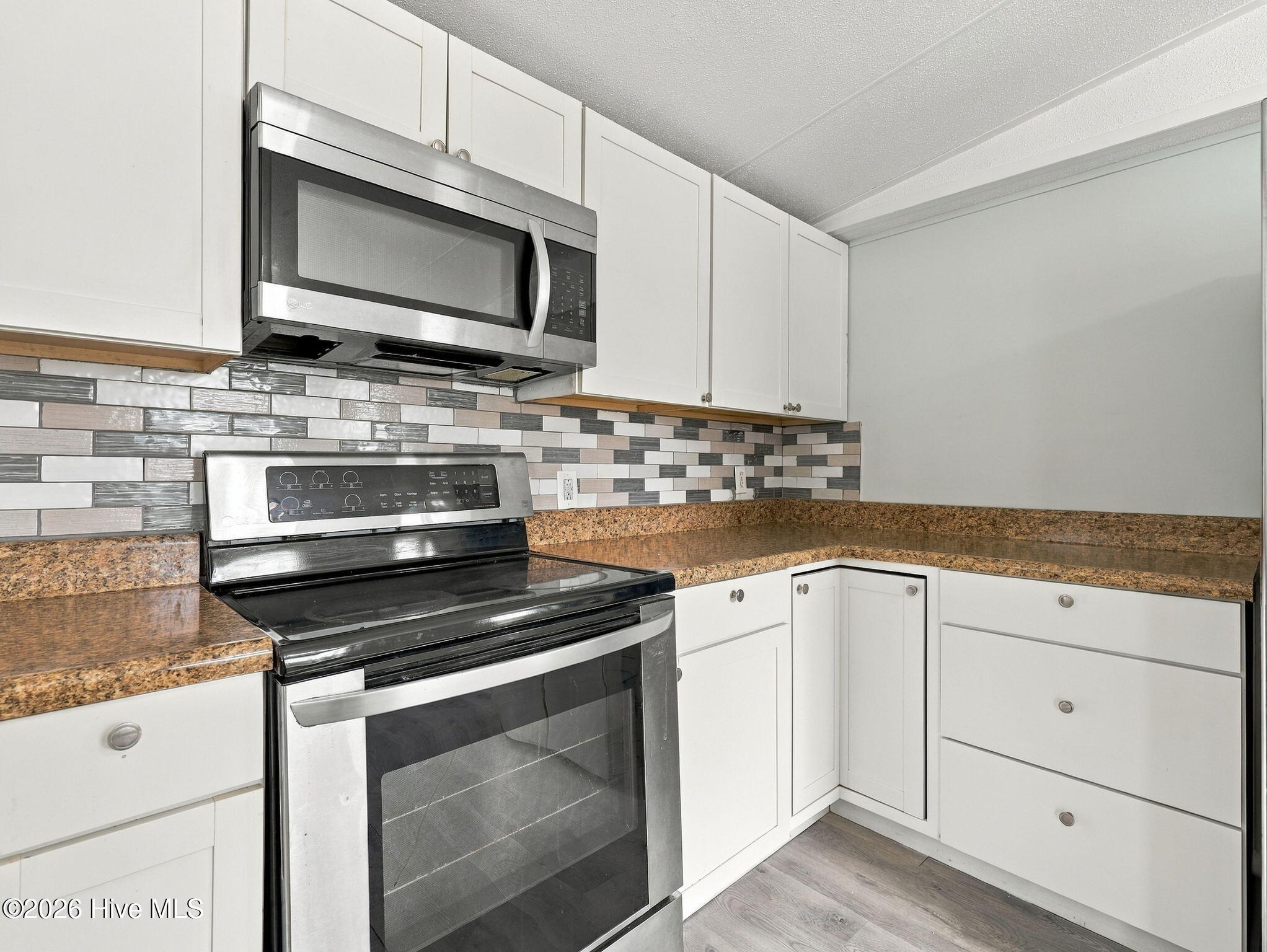 322 N Winchester Lane,Hubert