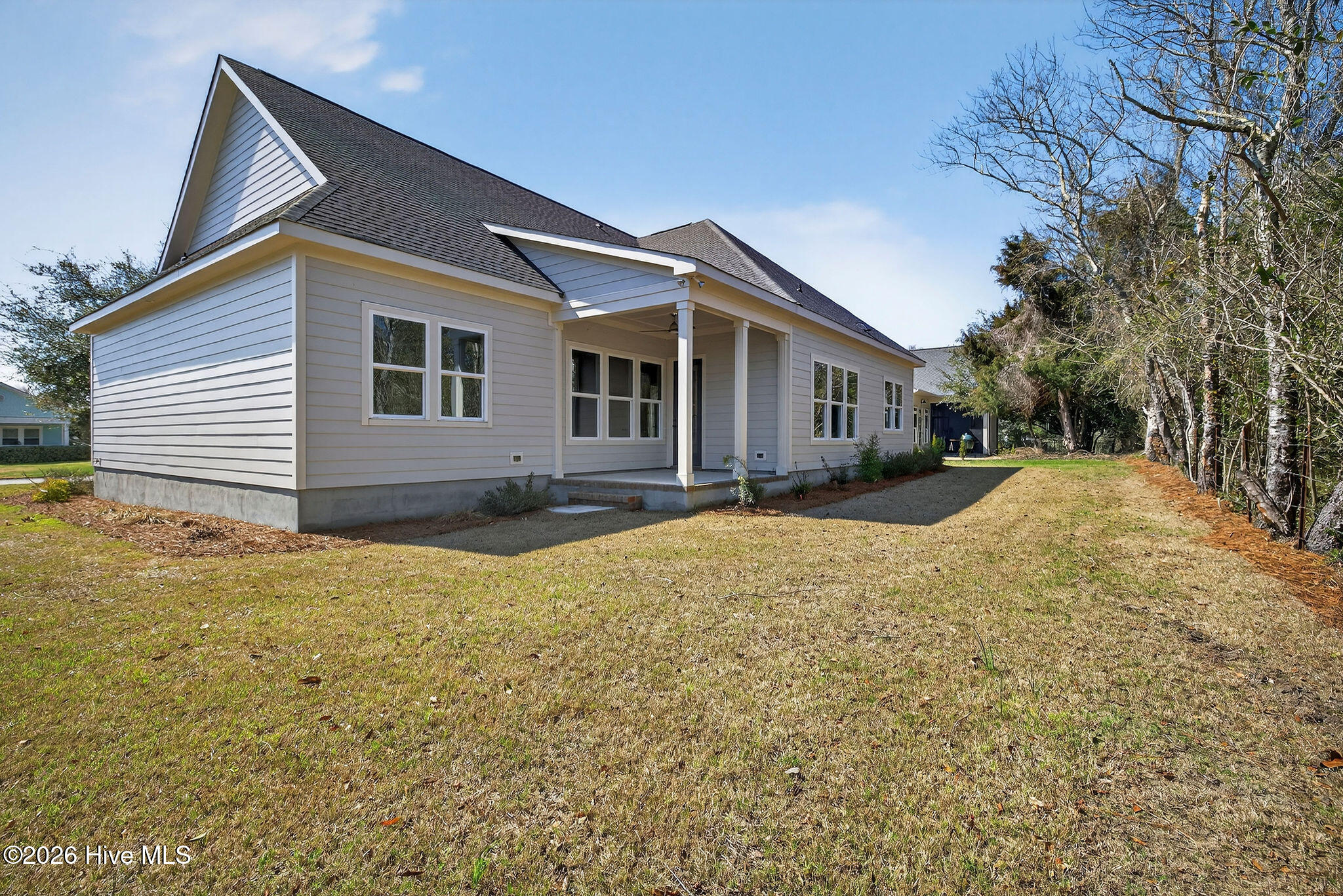 100560917 | Photo 42