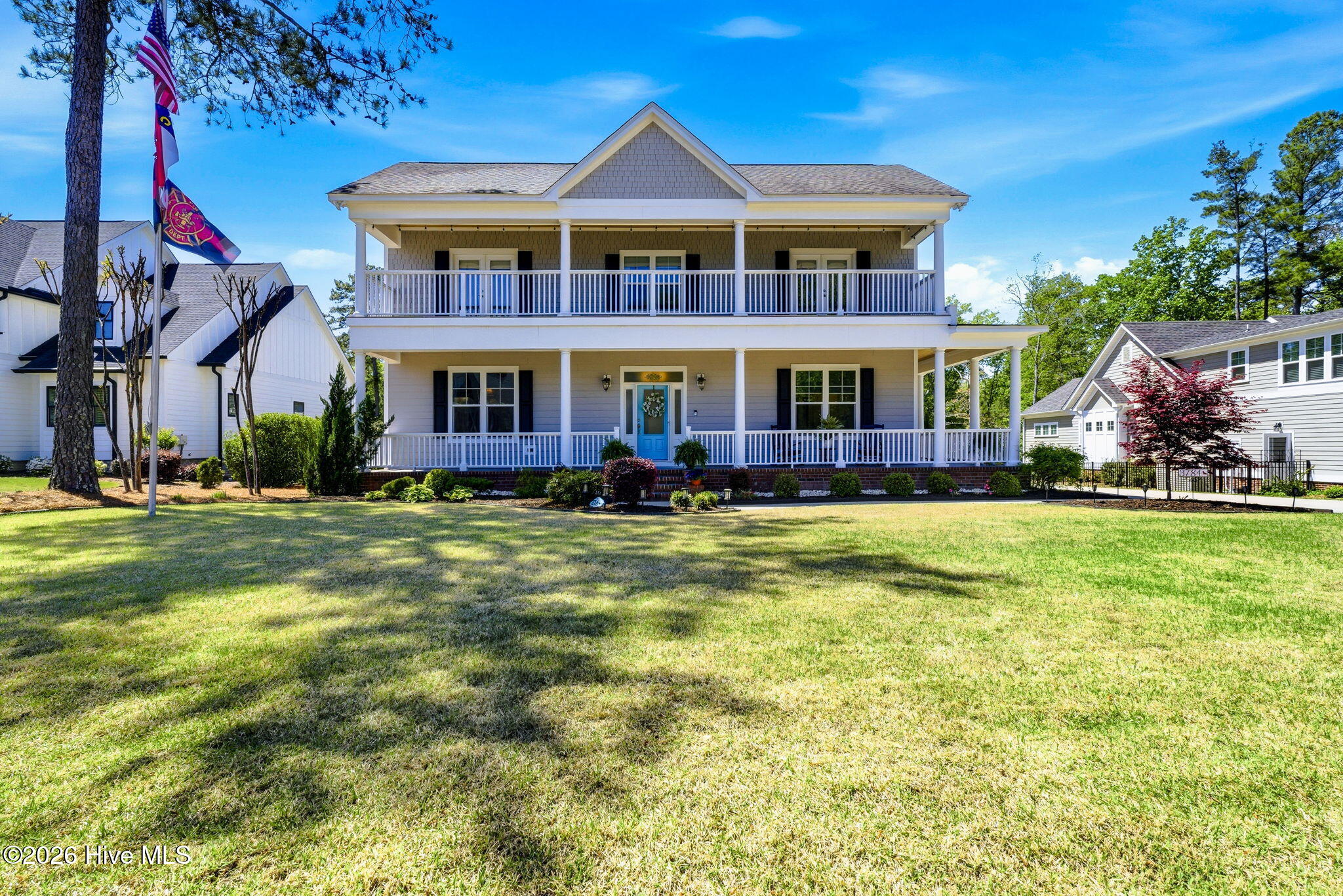 100566822 | Photo 92