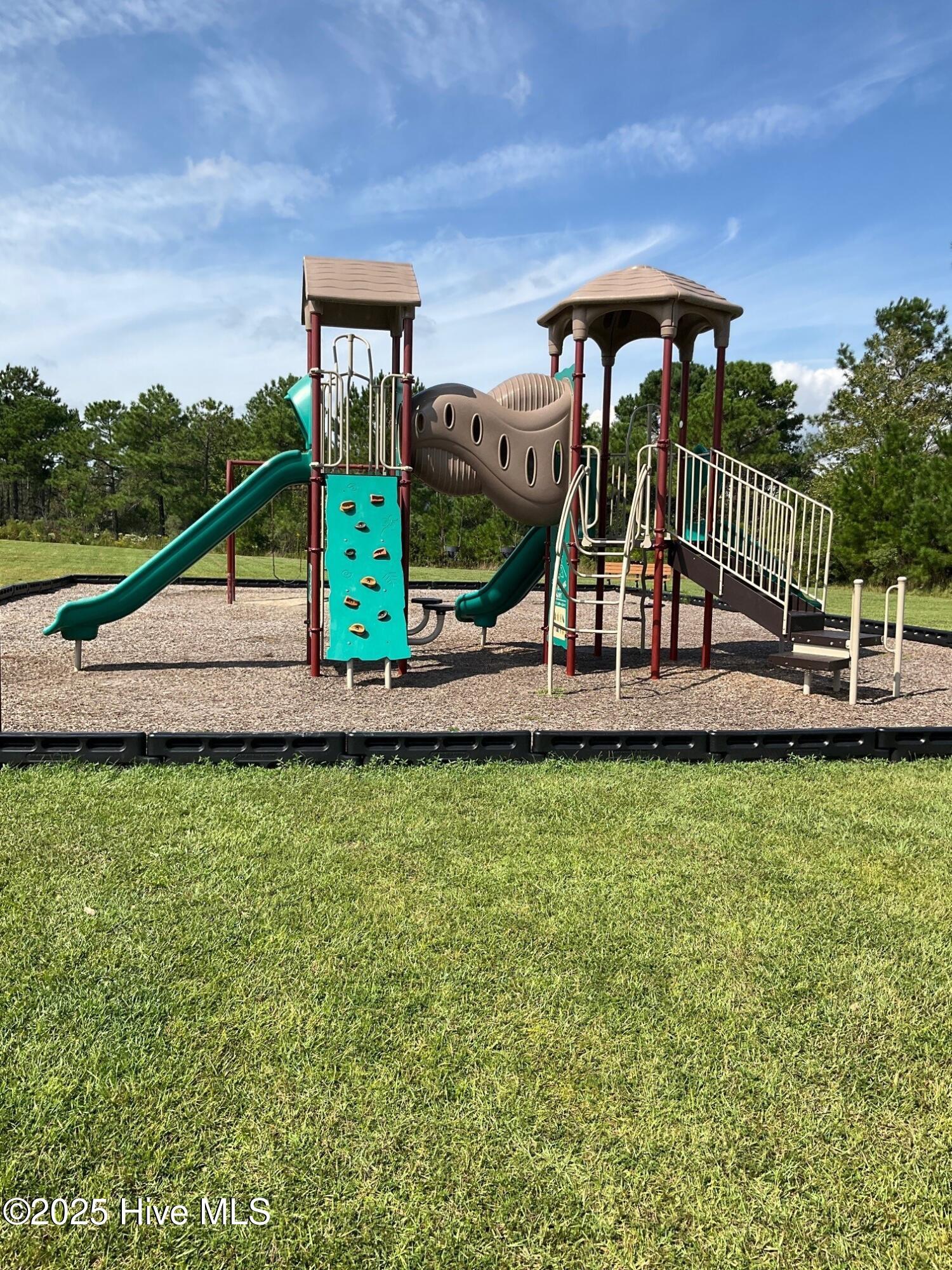 100529934 | Photo 42