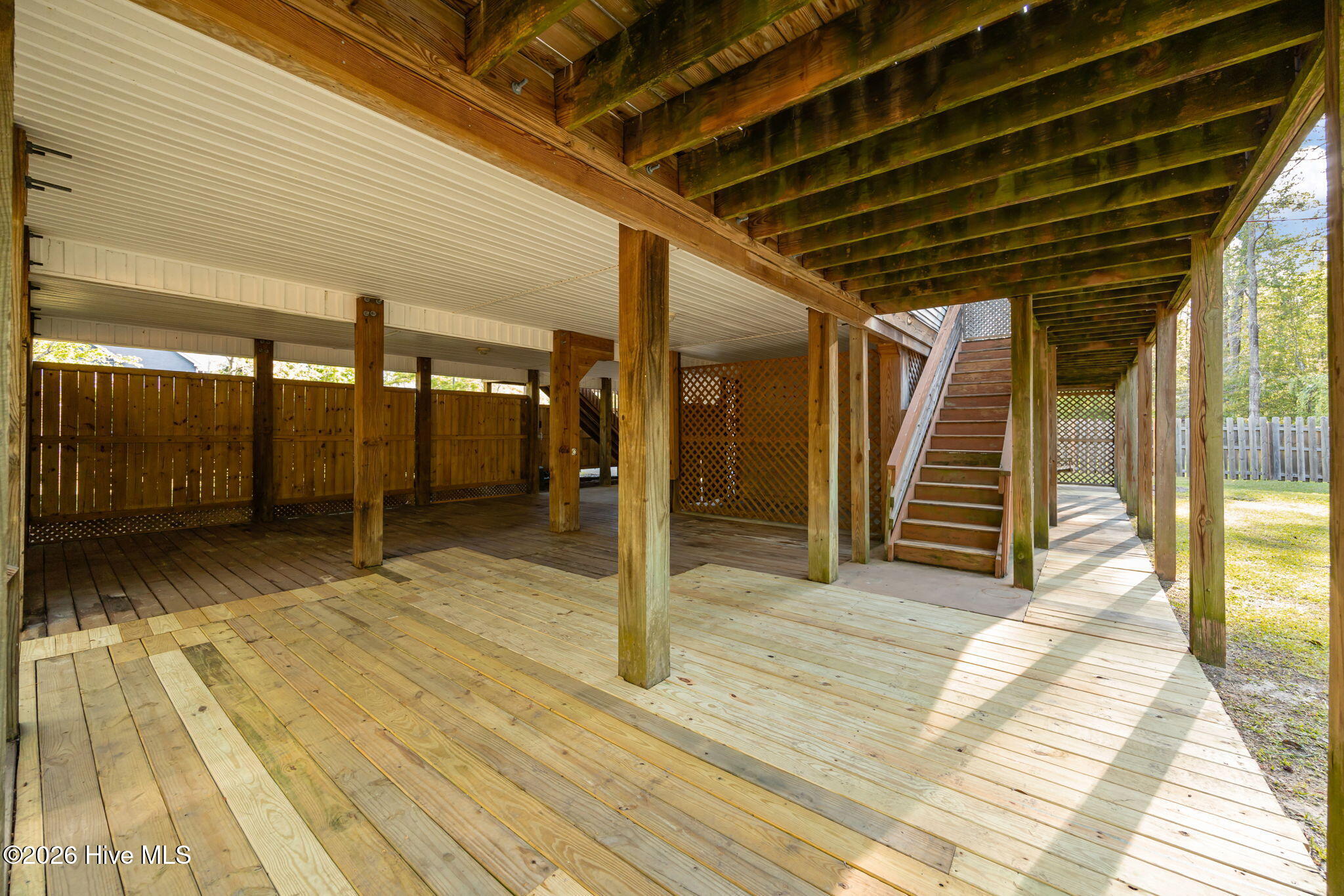 100564597 | Photo 55