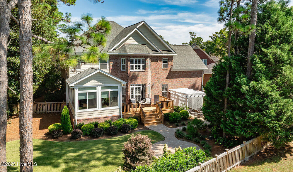 100531667 | Photo 59