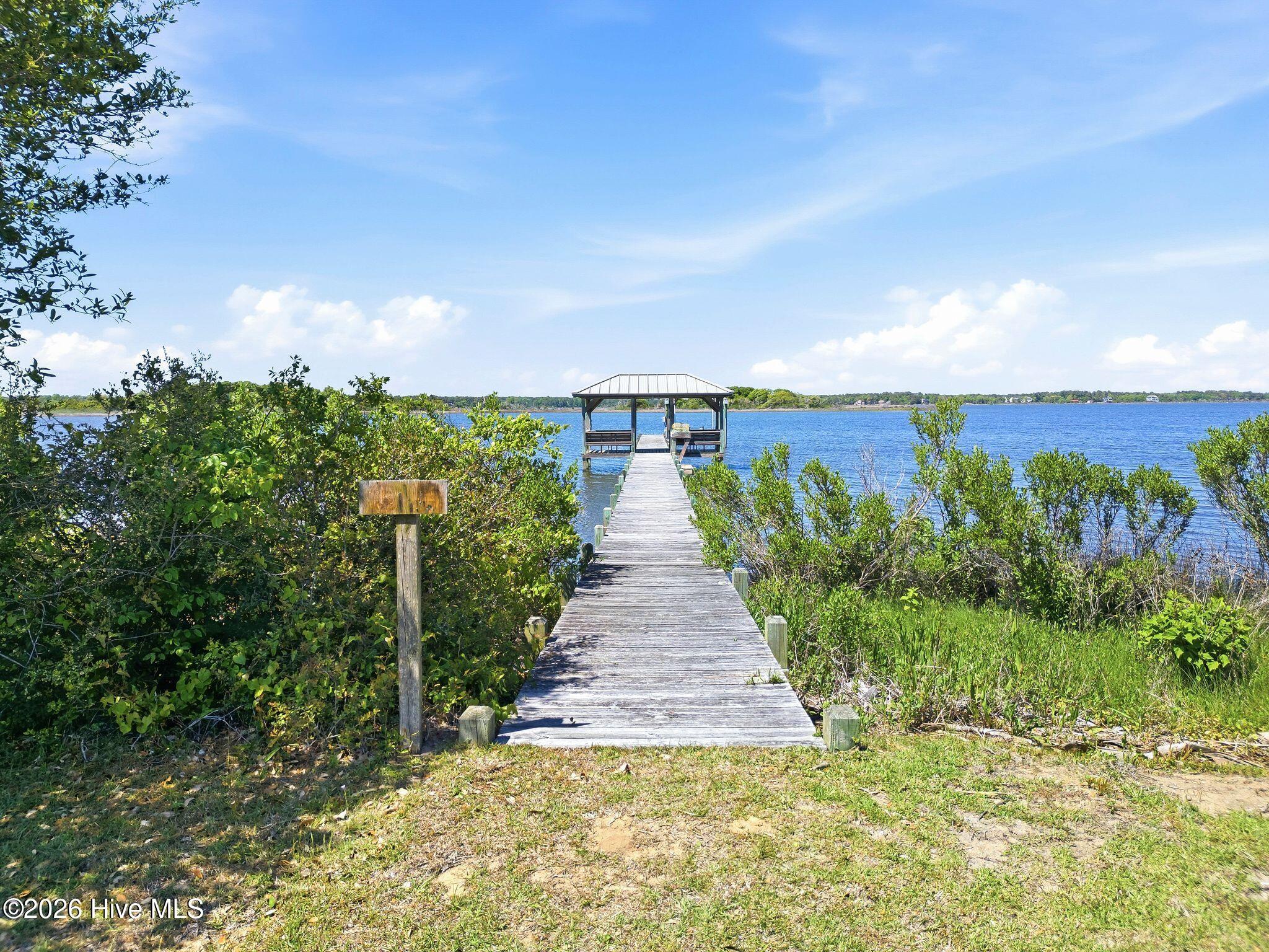 100569349 | Photo 103