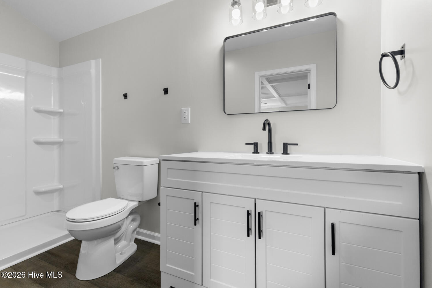 100549019 | Photo 12