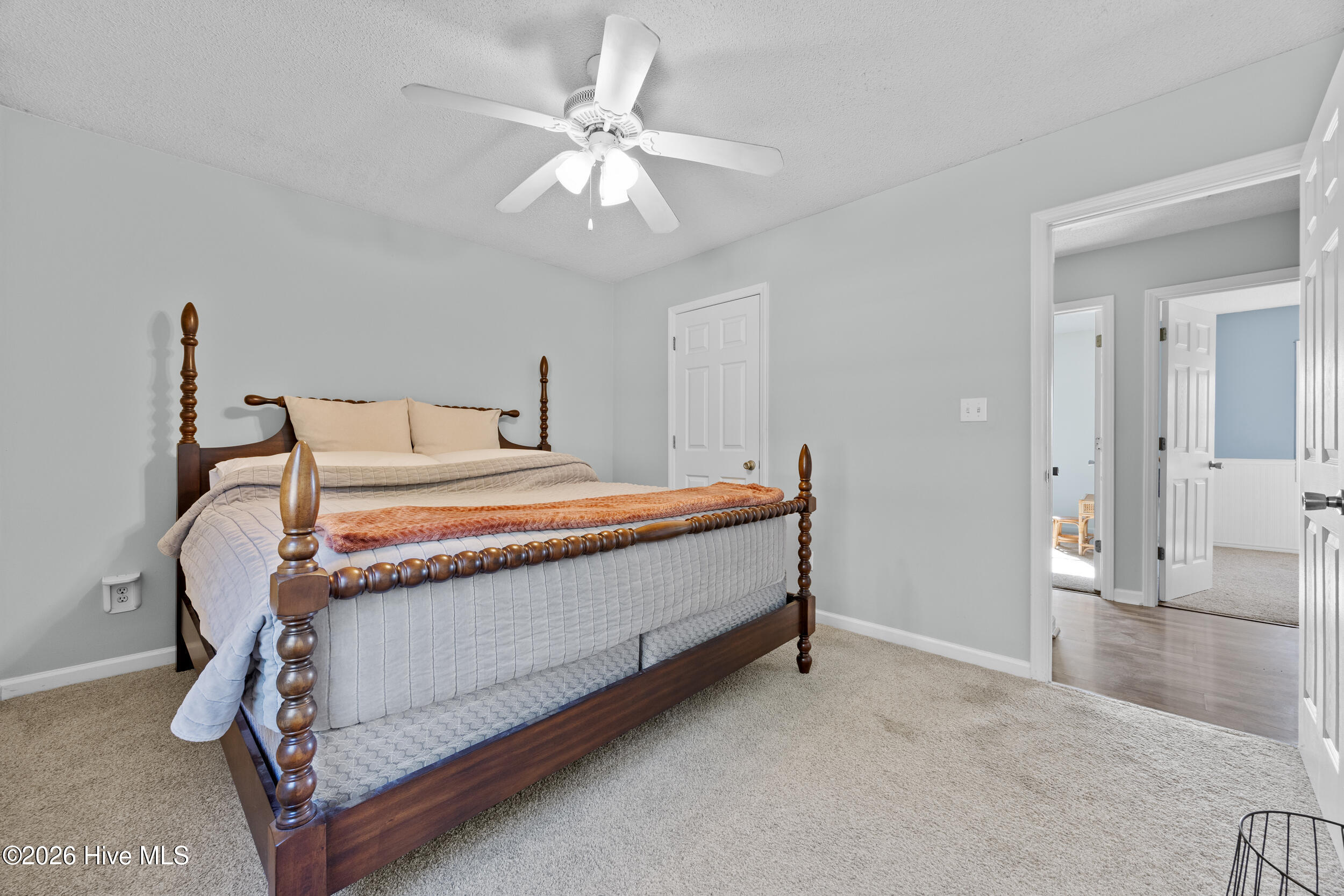 100556766 | Photo 21