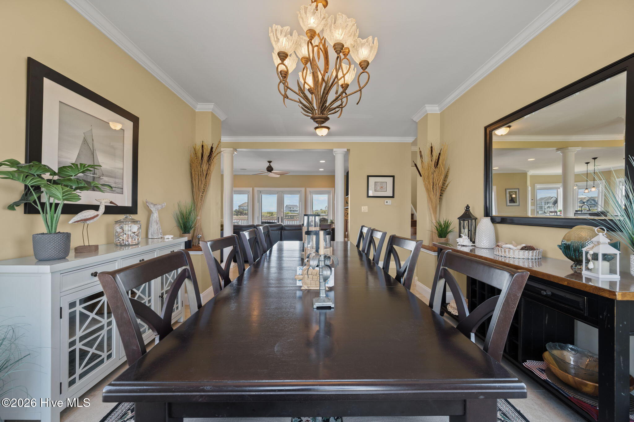 100568549 | Photo 13