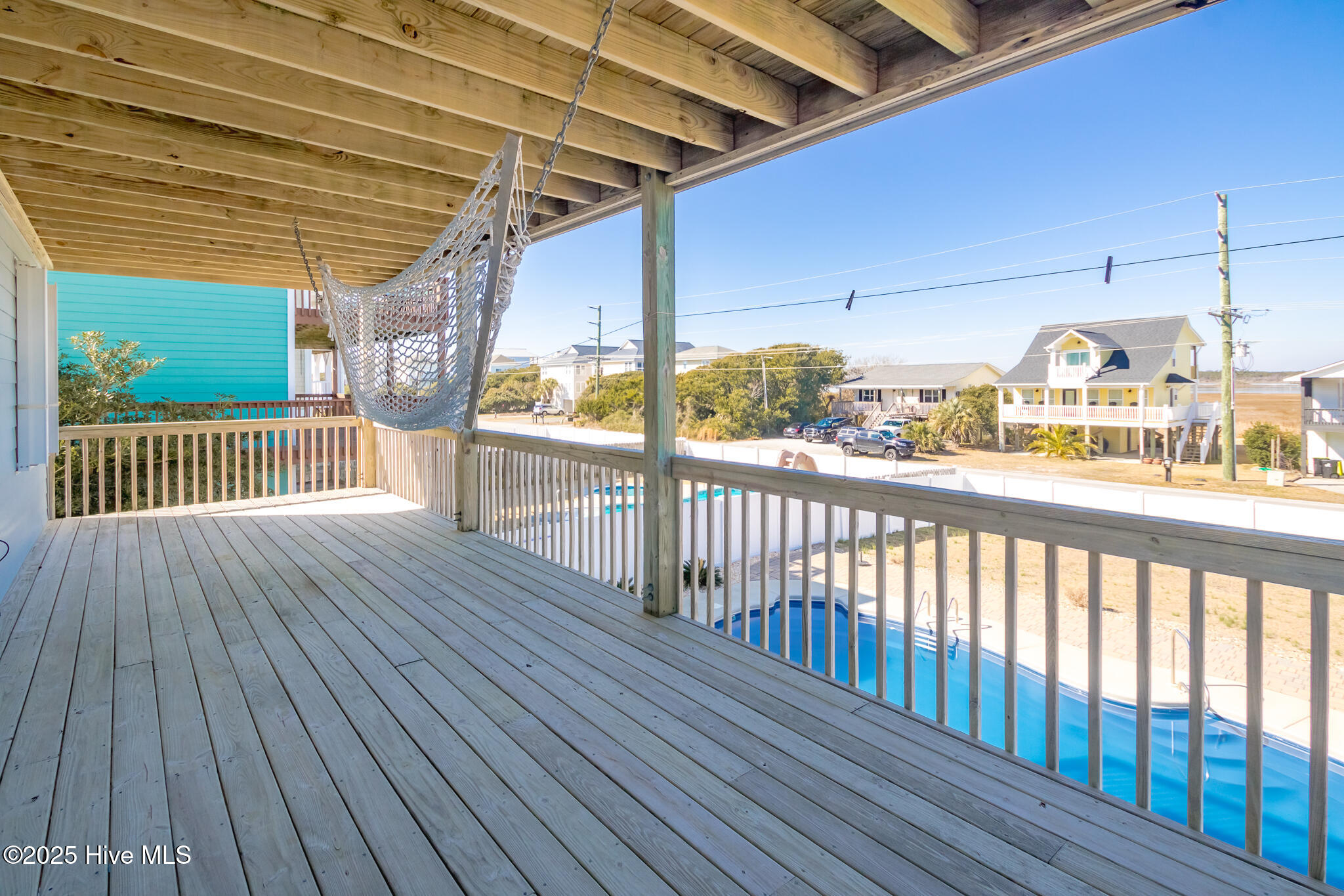 100495072 | Photo 25