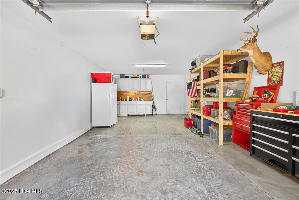 100539845 | Photo 35