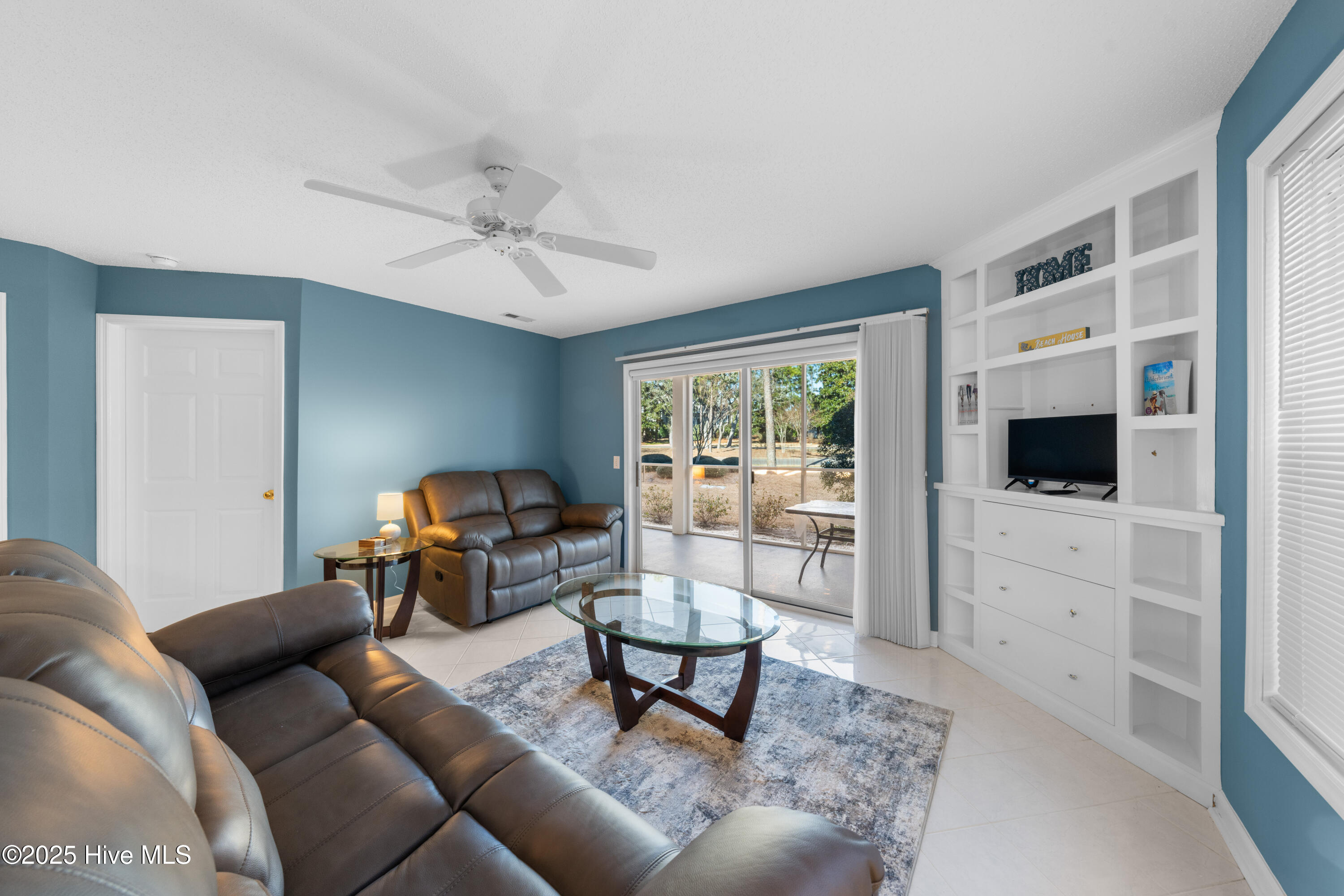 100510372 | Photo 15