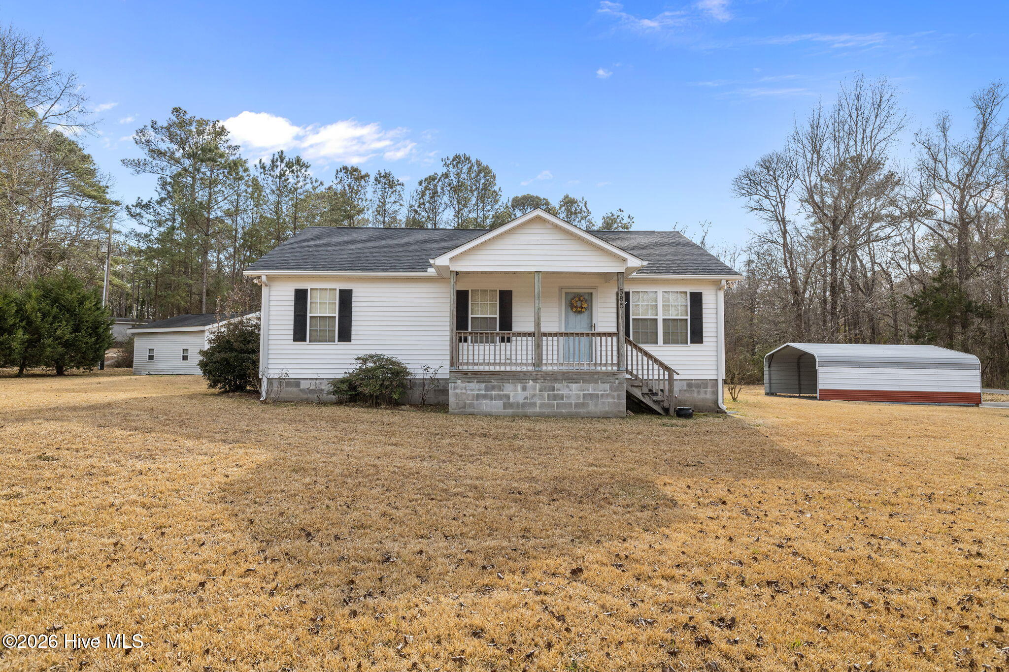 585 Roberts Road,Newport
