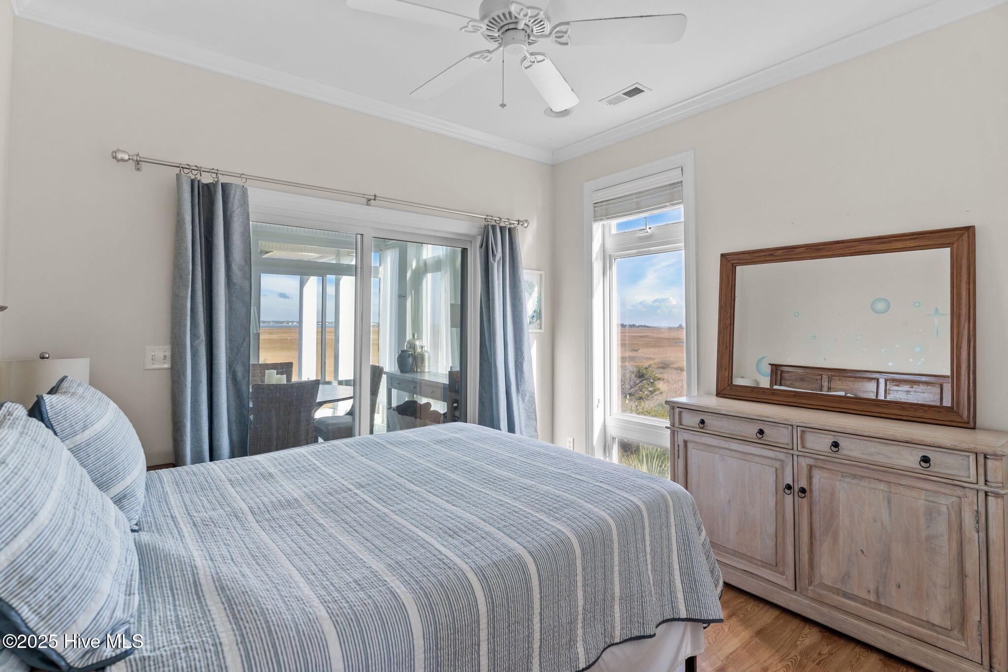 100544368 | Photo 48