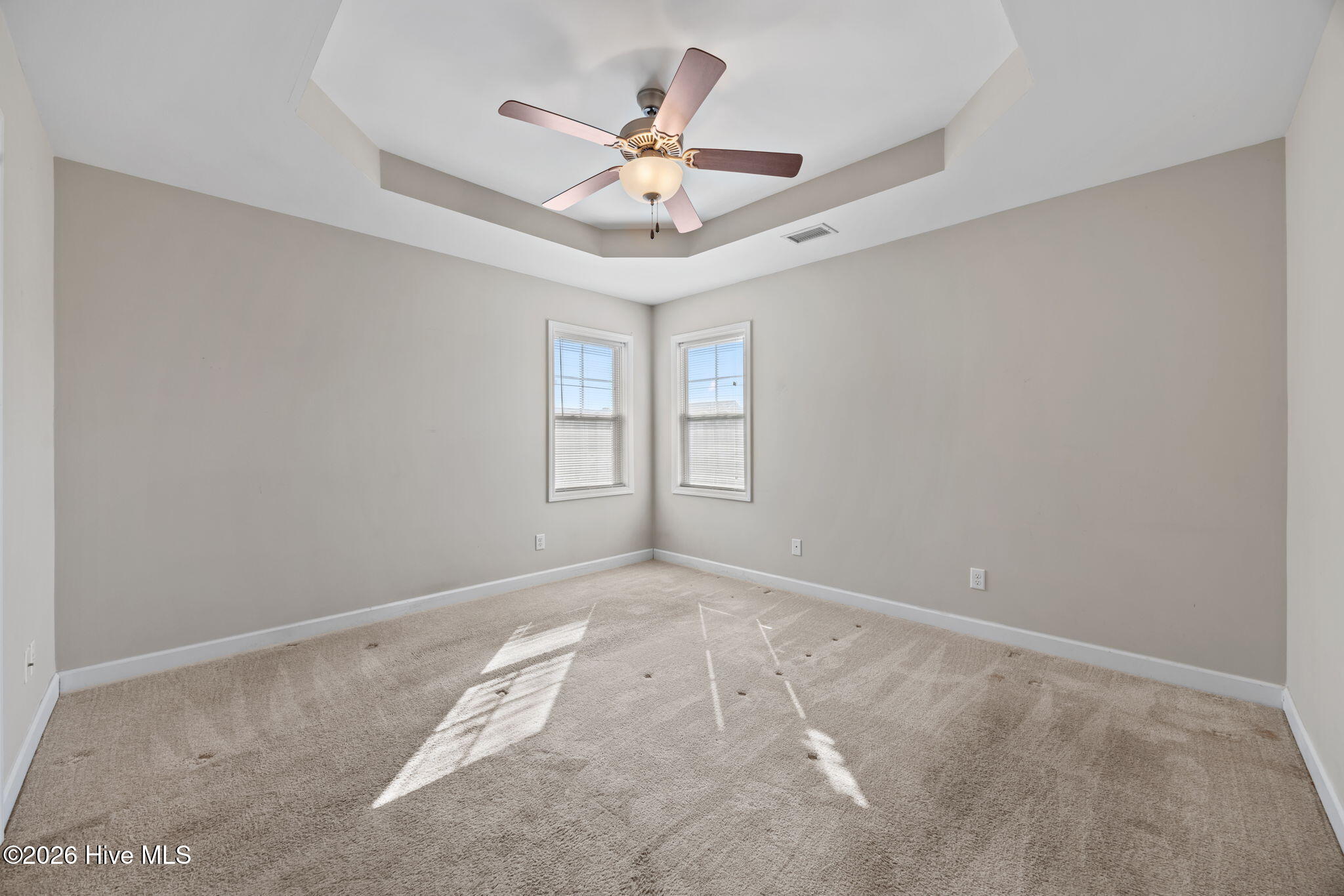 100554294 | Photo 12