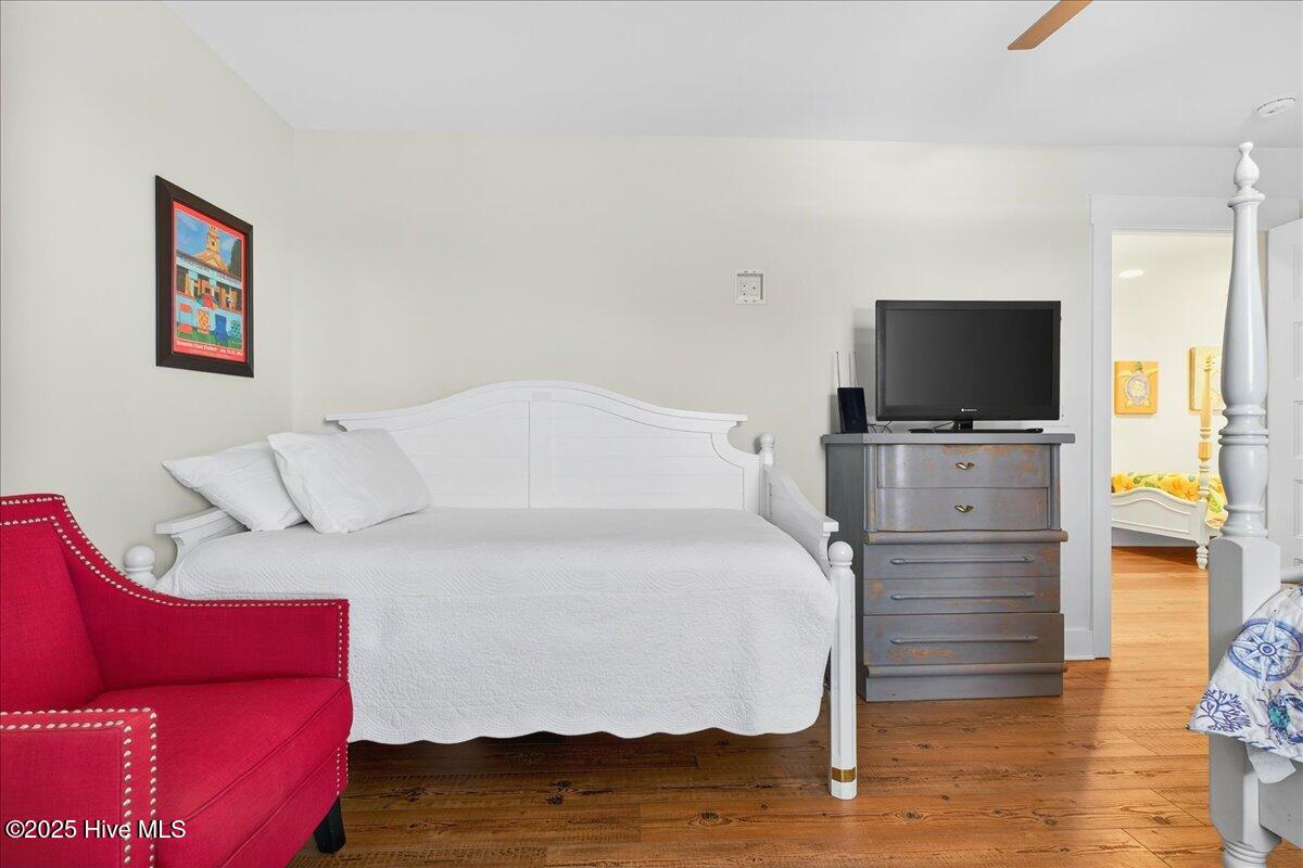 100541431 | Photo 31