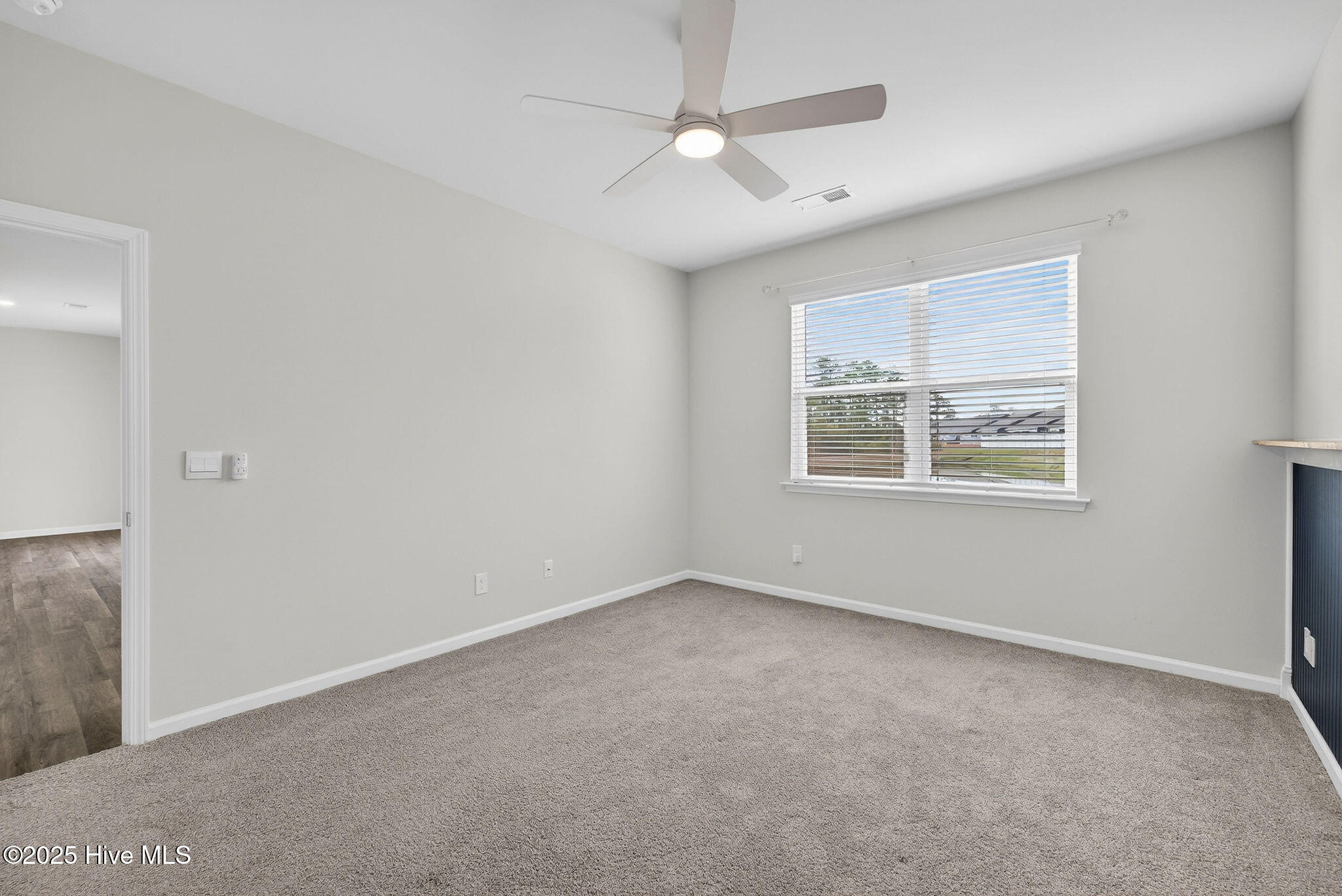 100535108 | Photo 19