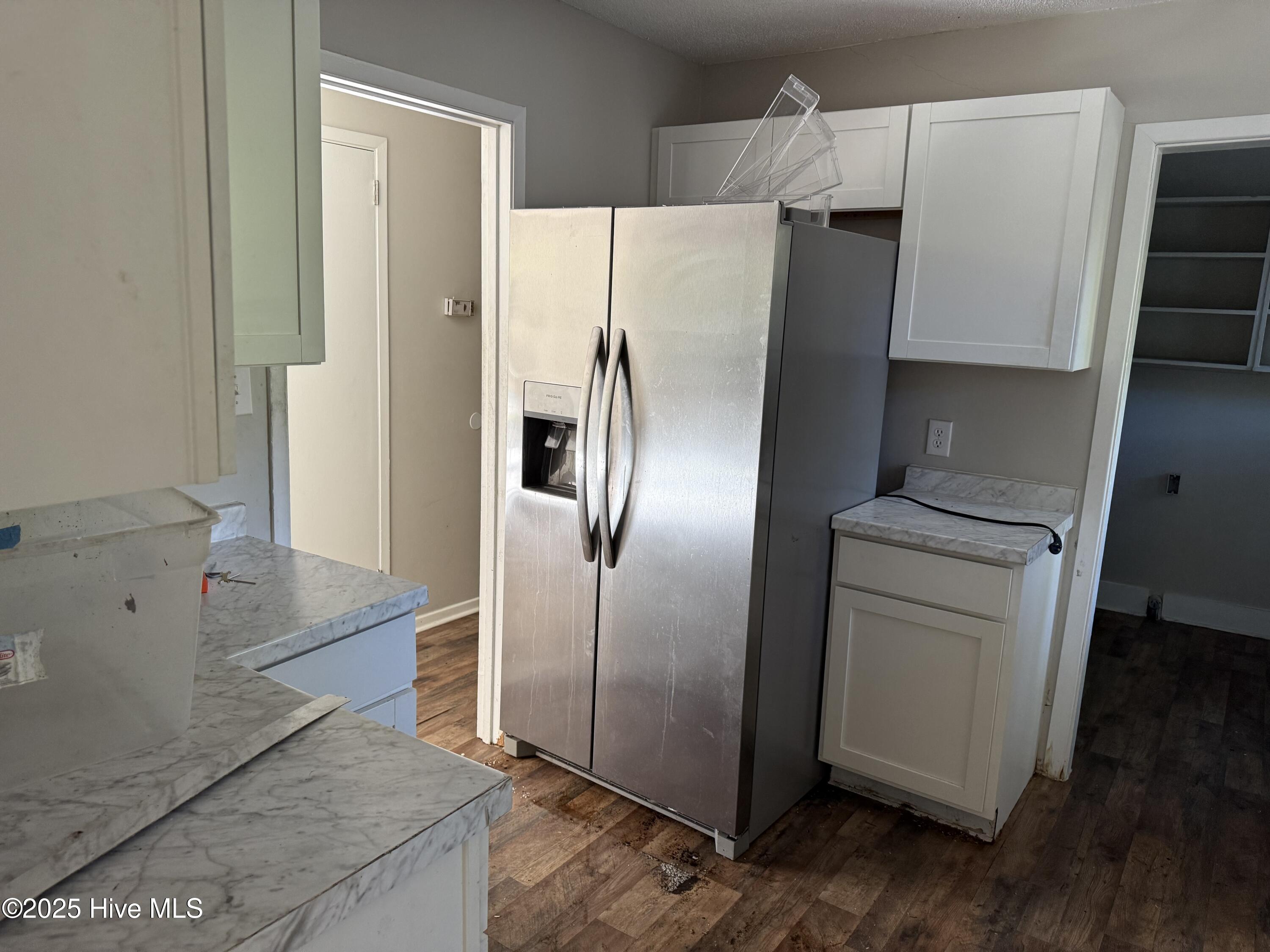 100537405 | Photo 17