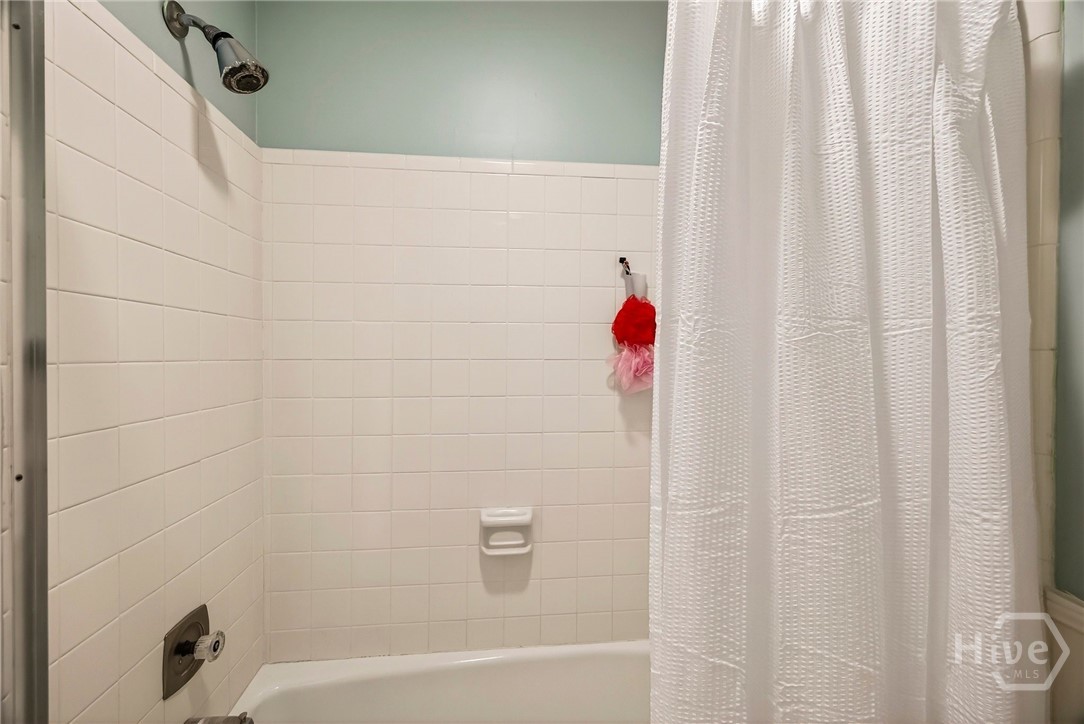 upstairs hall bath