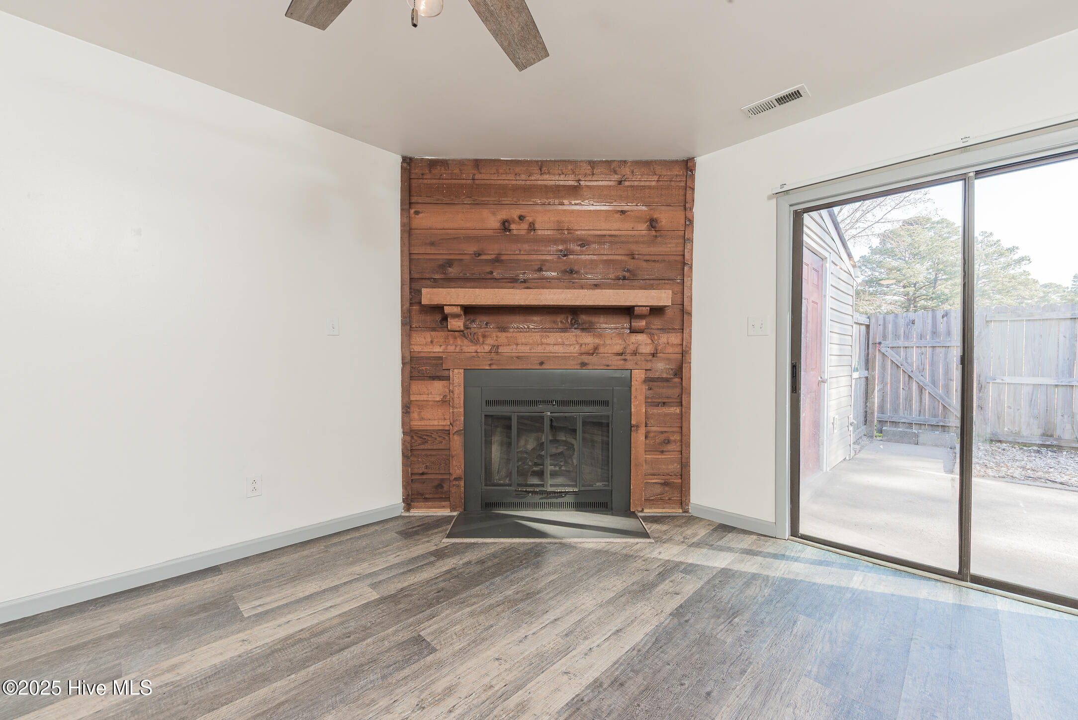 100546793 | Photo 12