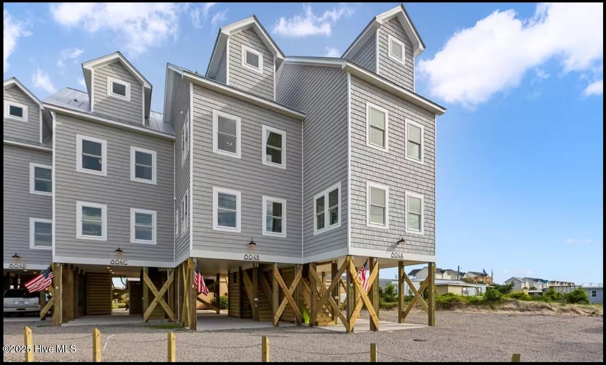 100534215 | Photo 31