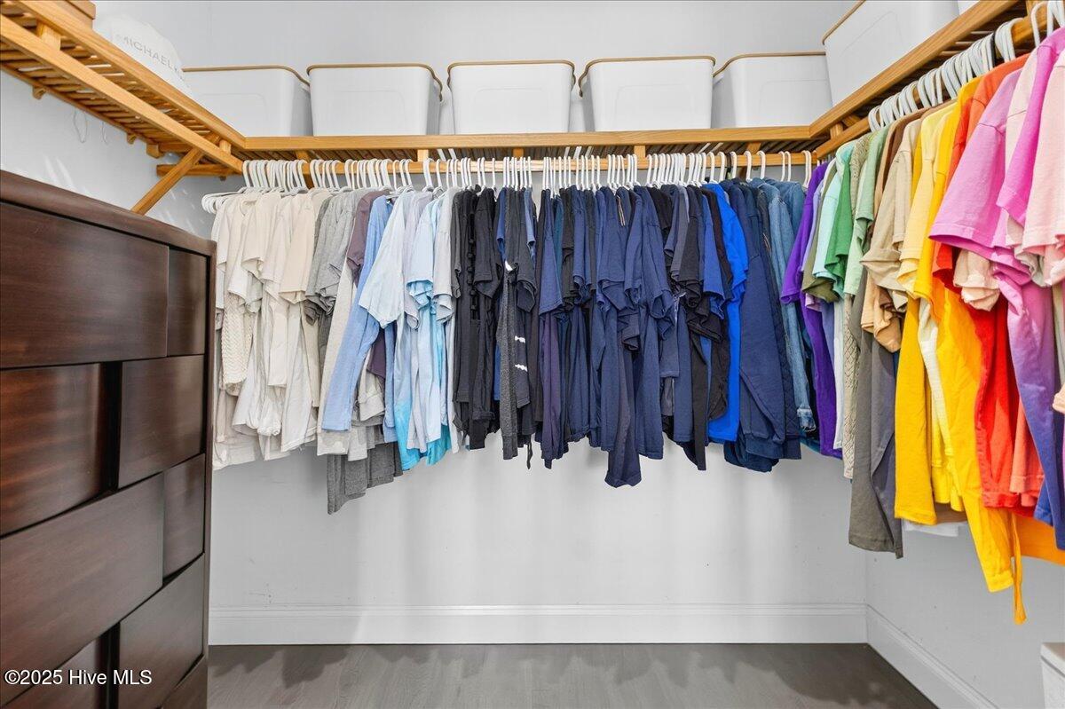 100530632 | Photo 69