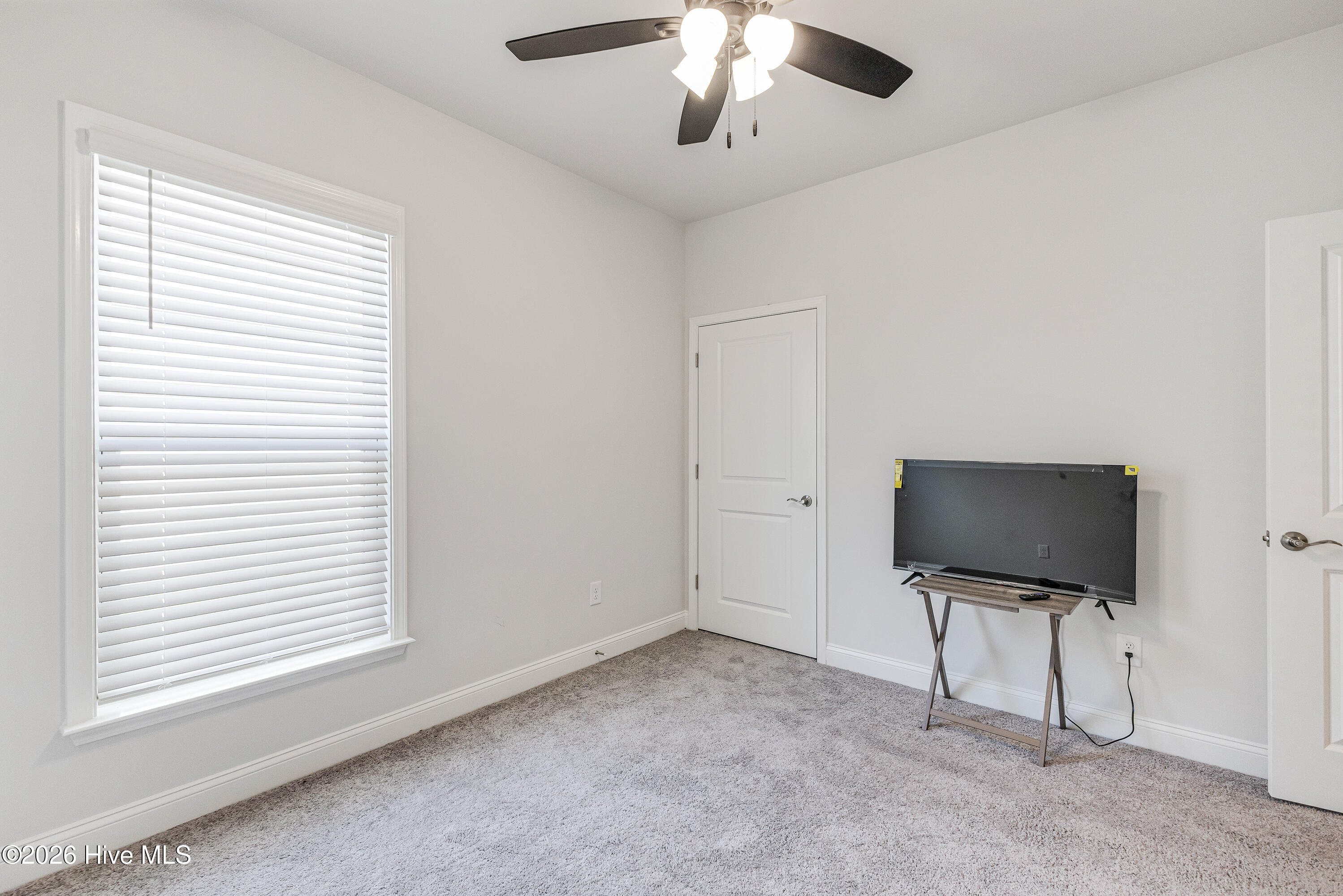 100559661 | Photo 24