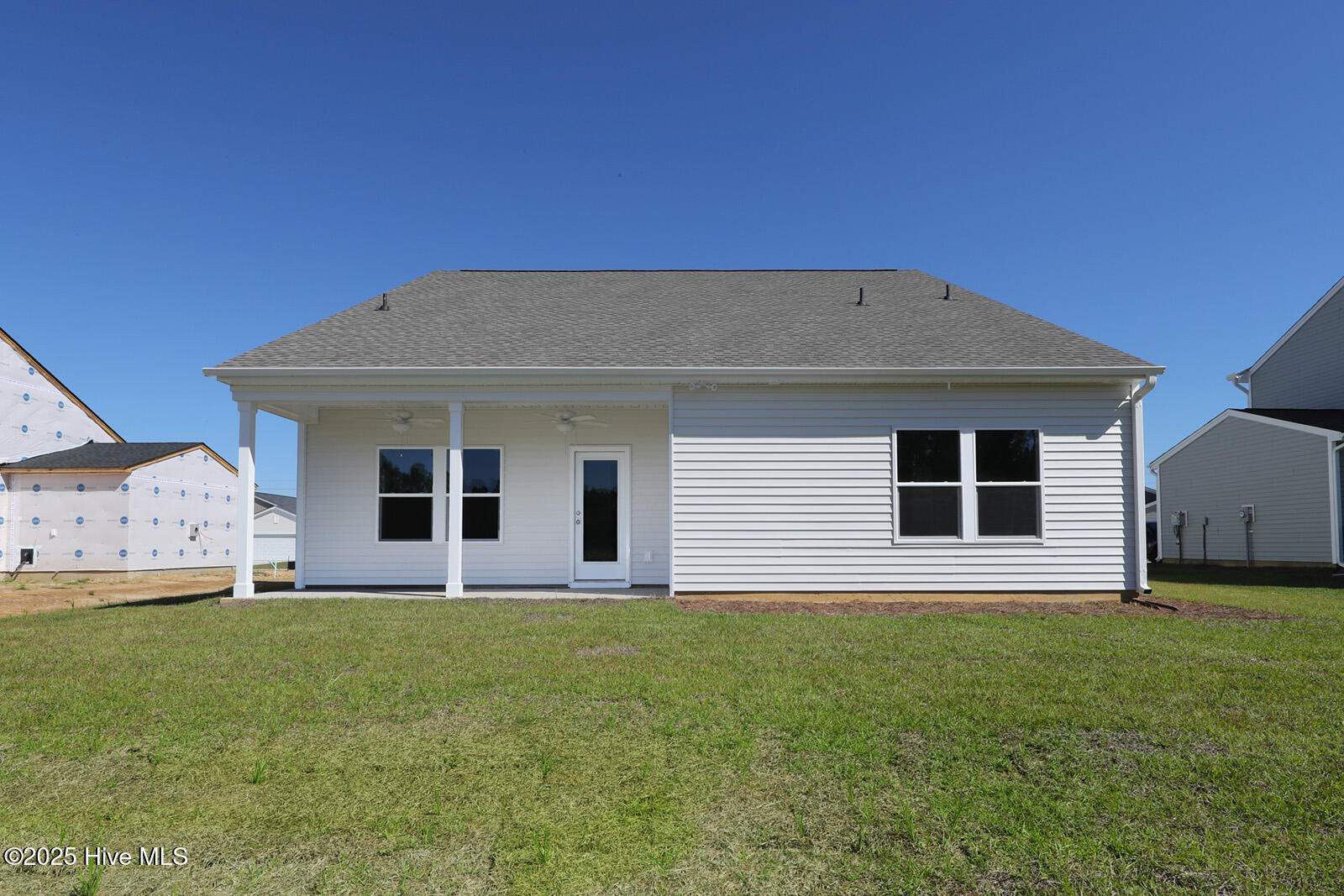 100549689 | Photo 77