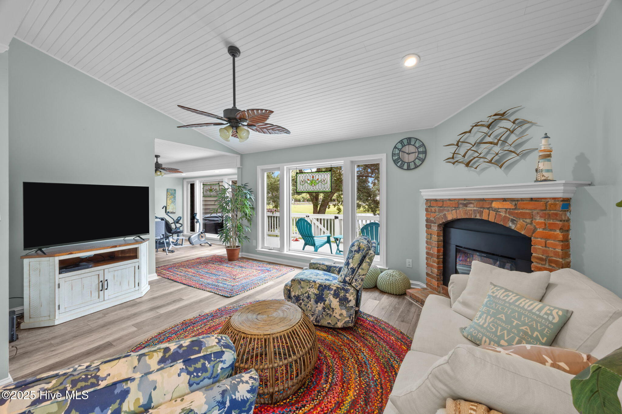 14-web-or-mls-0C0A2406