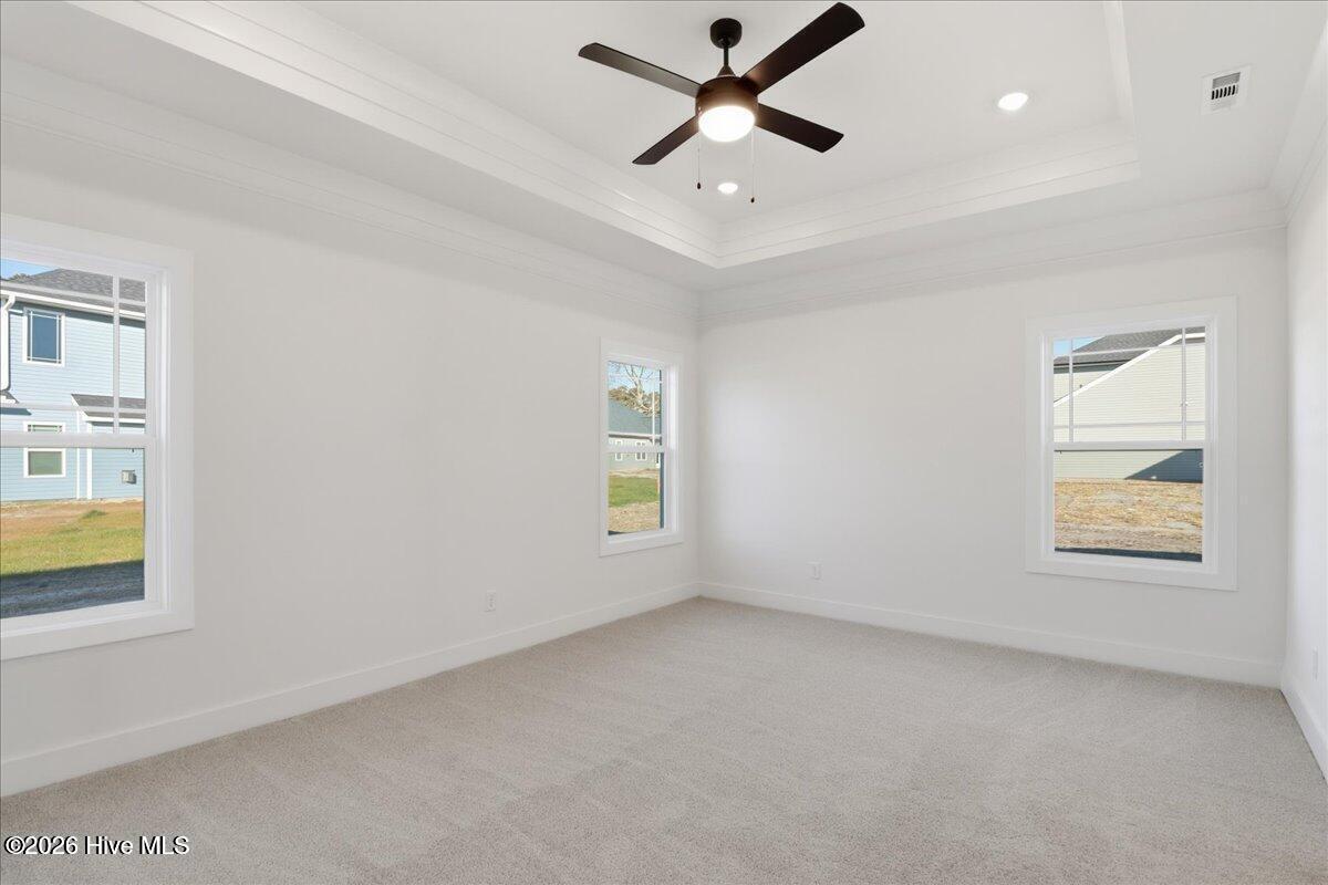 100552379 | Photo 13