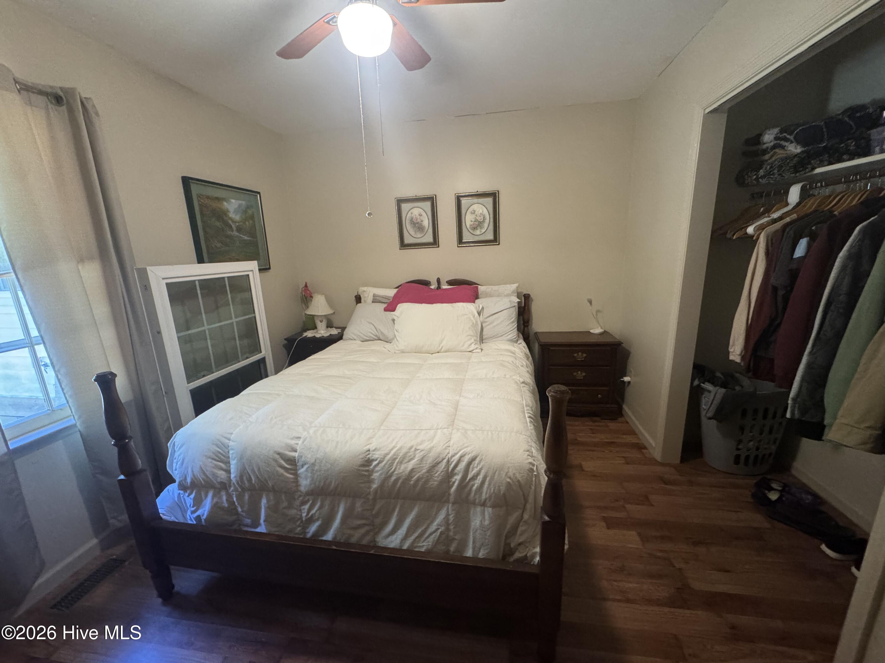 100561896 | Photo 29