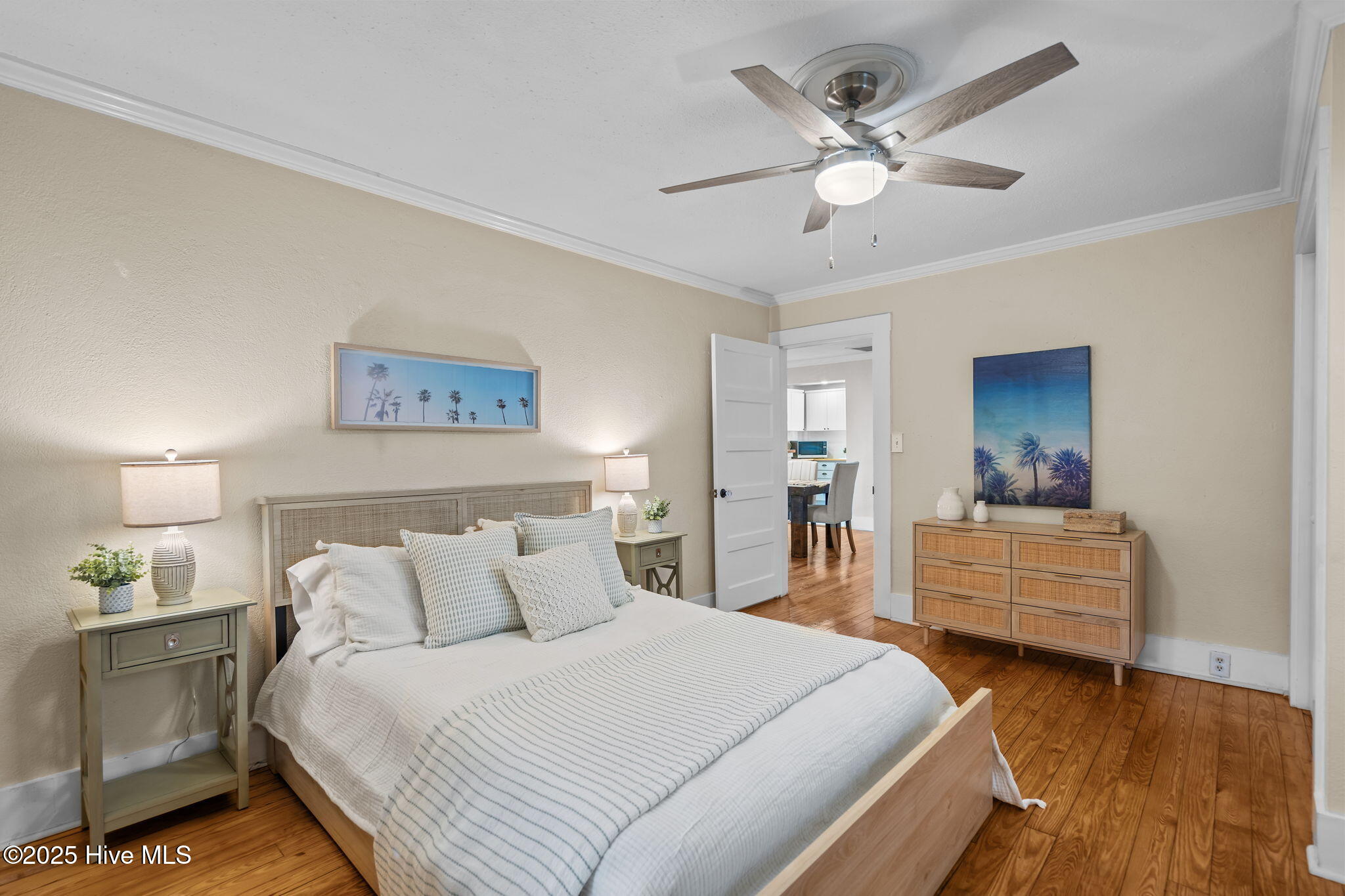 100538860 | Photo 10