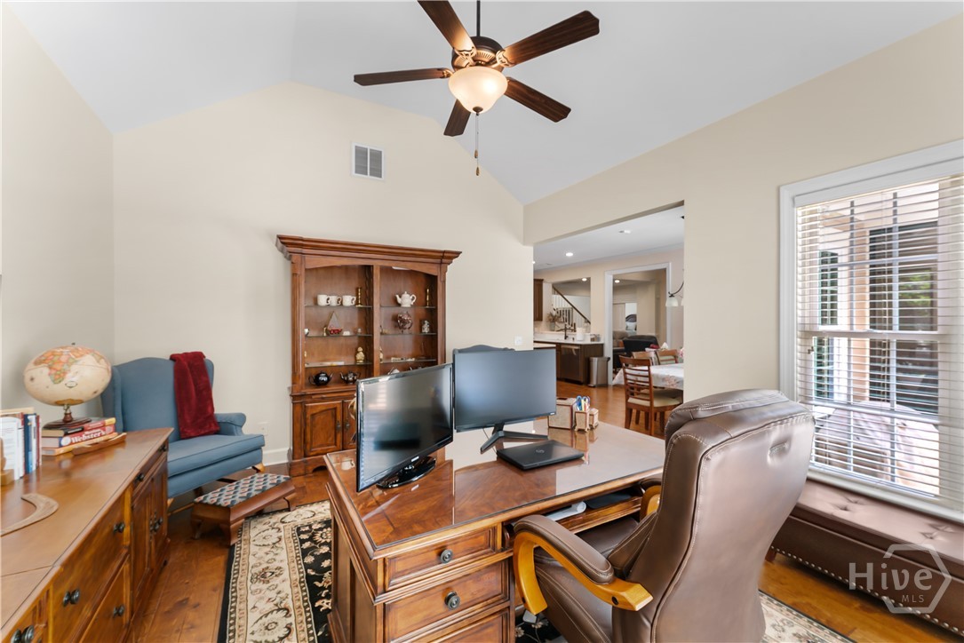 Keeping Room/Office