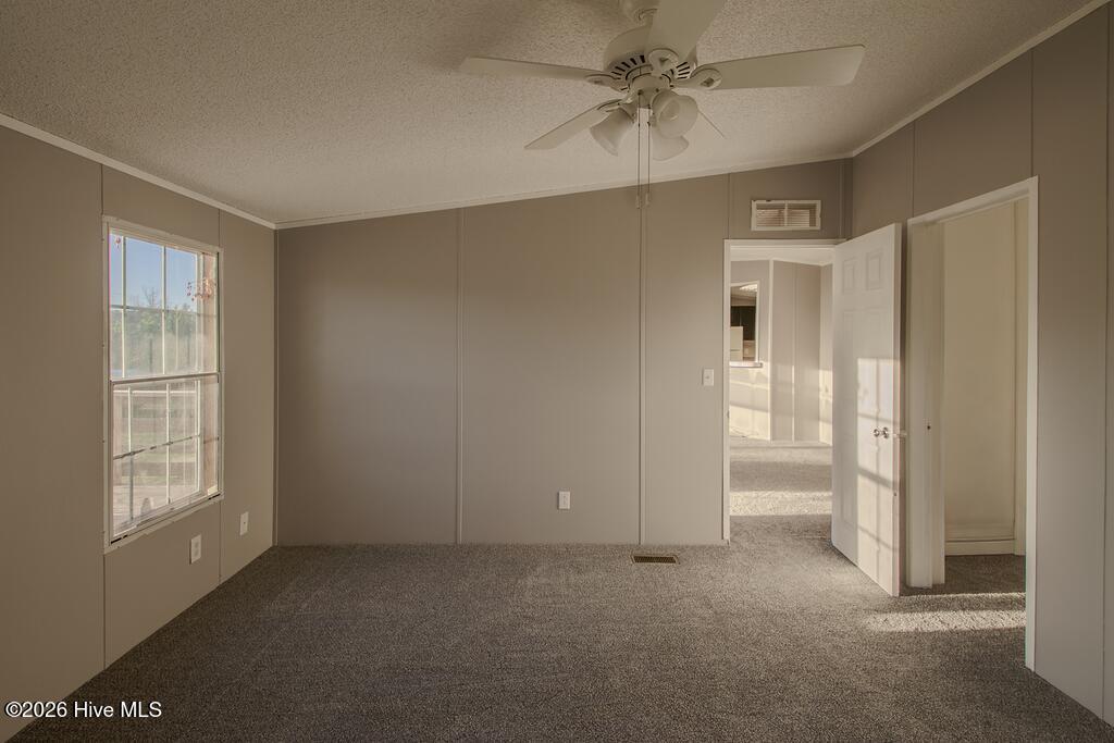 100560483 | Photo 26