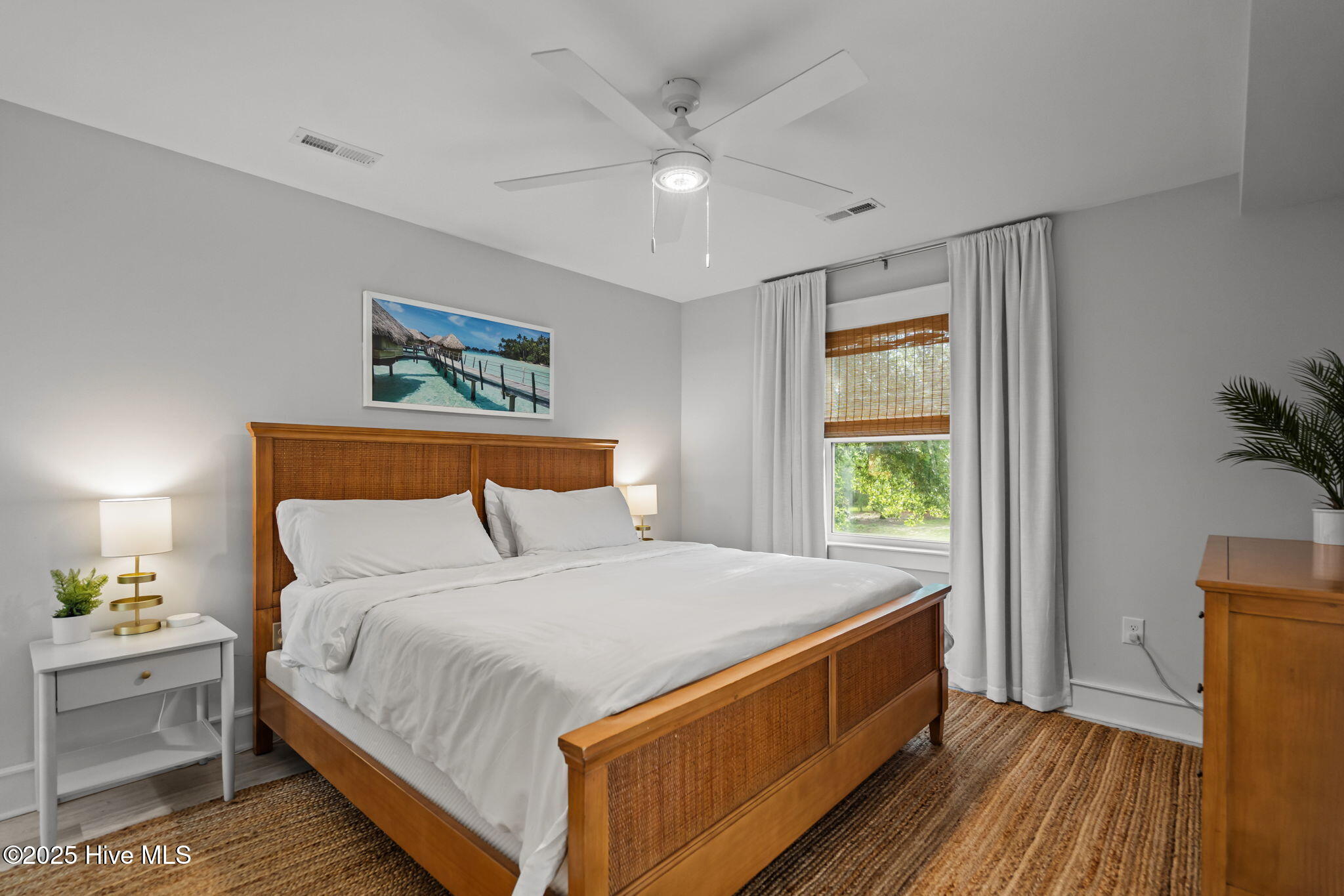 100523824 | Photo 31