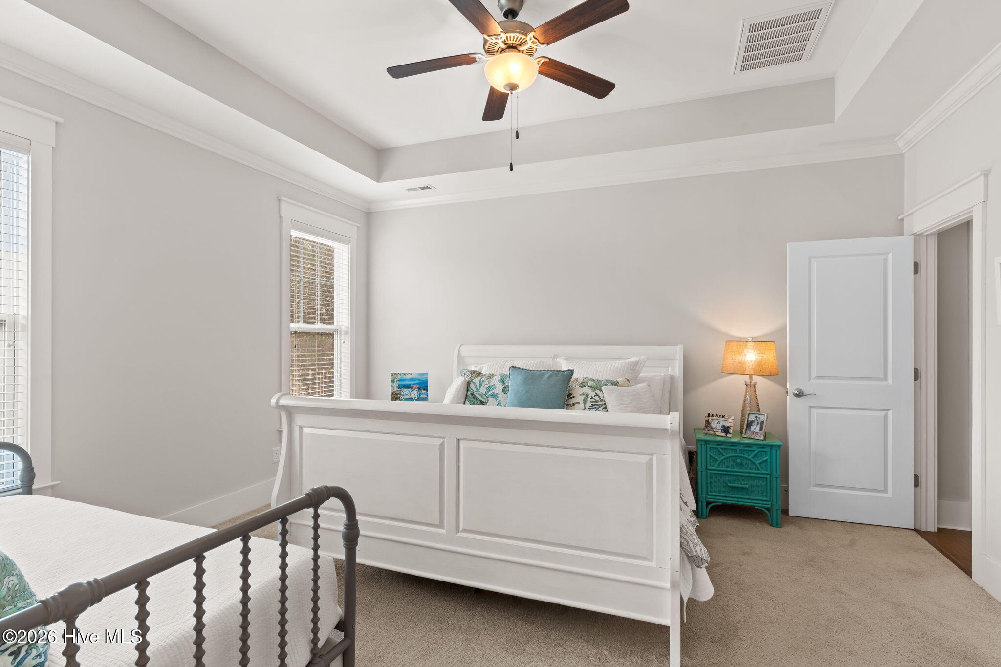 100555251 | Photo 21