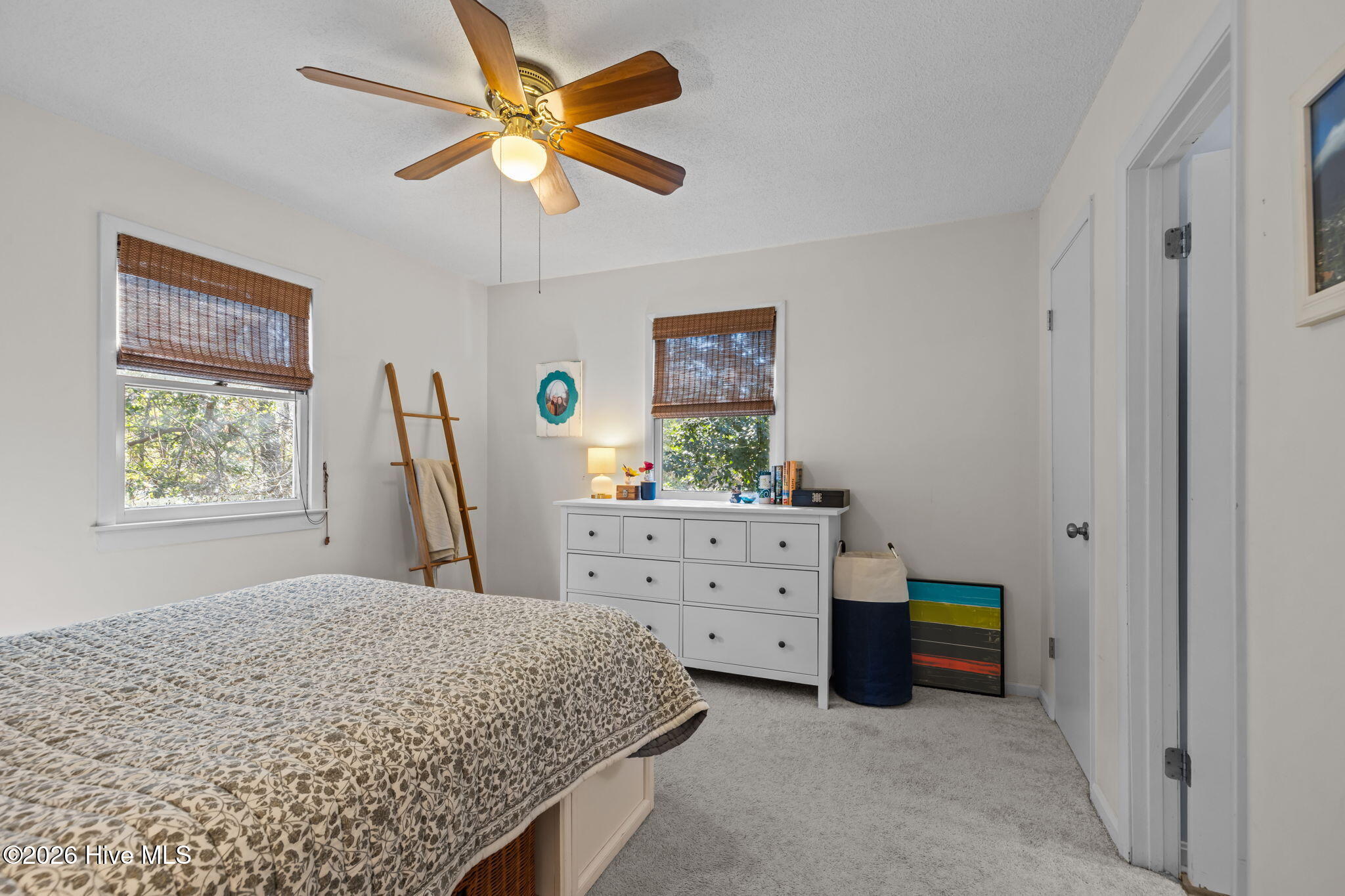 100556660 | Photo 23