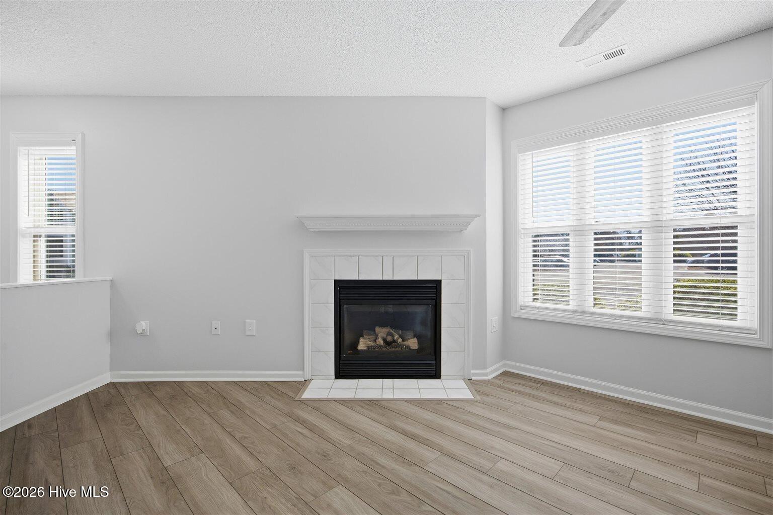 100554604 | Photo 16