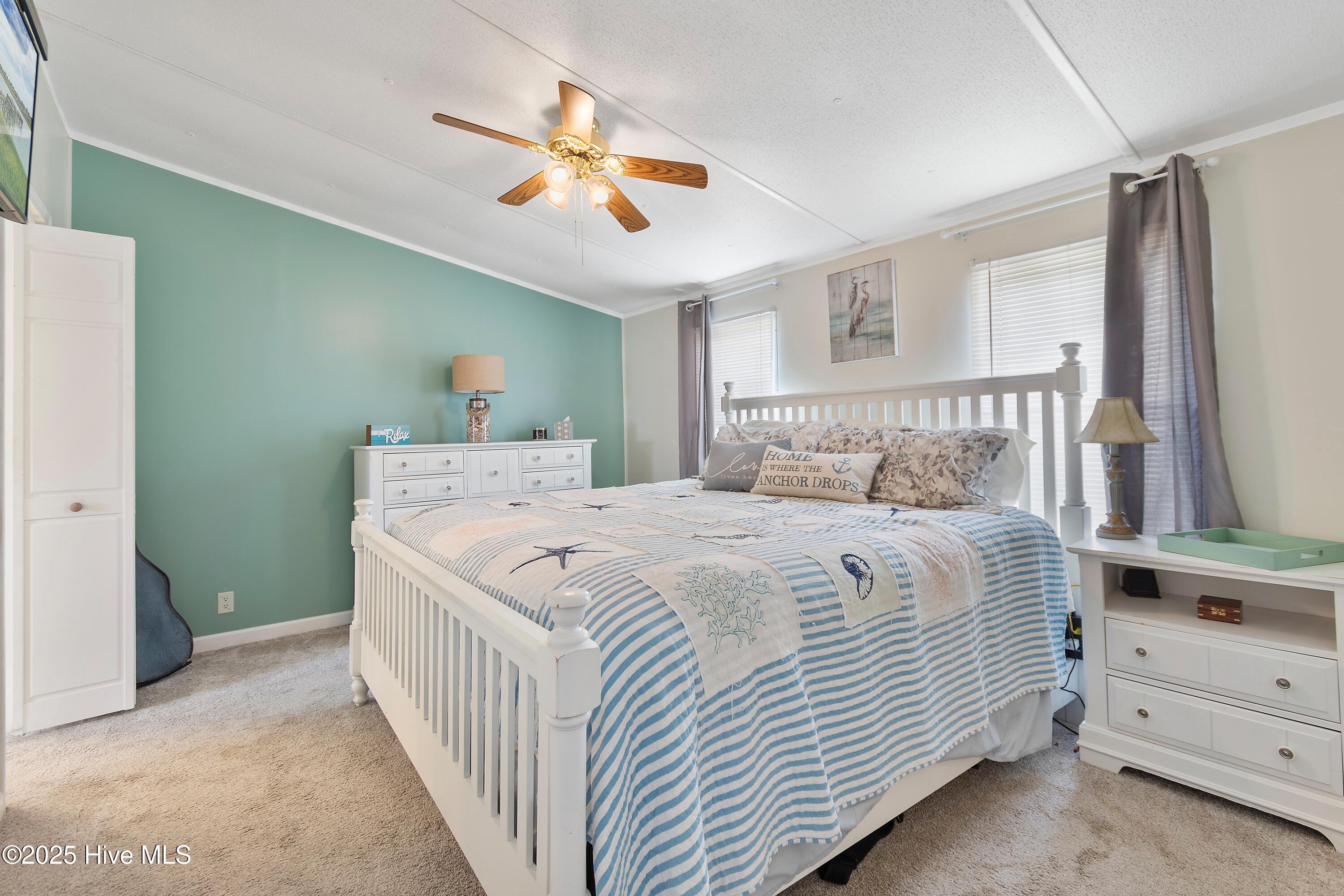 100518587 | Photo 16