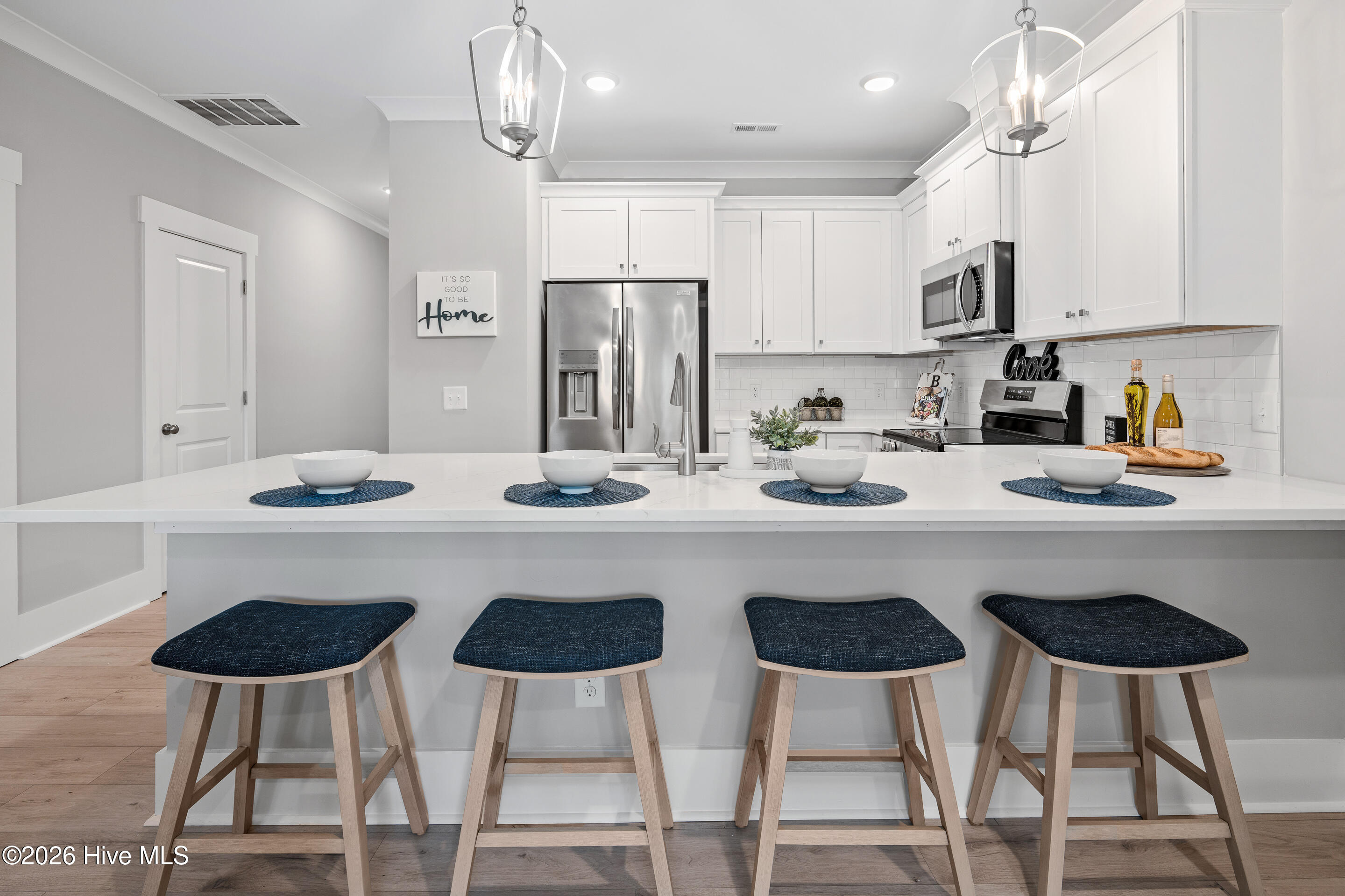 100555007 | Photo 13