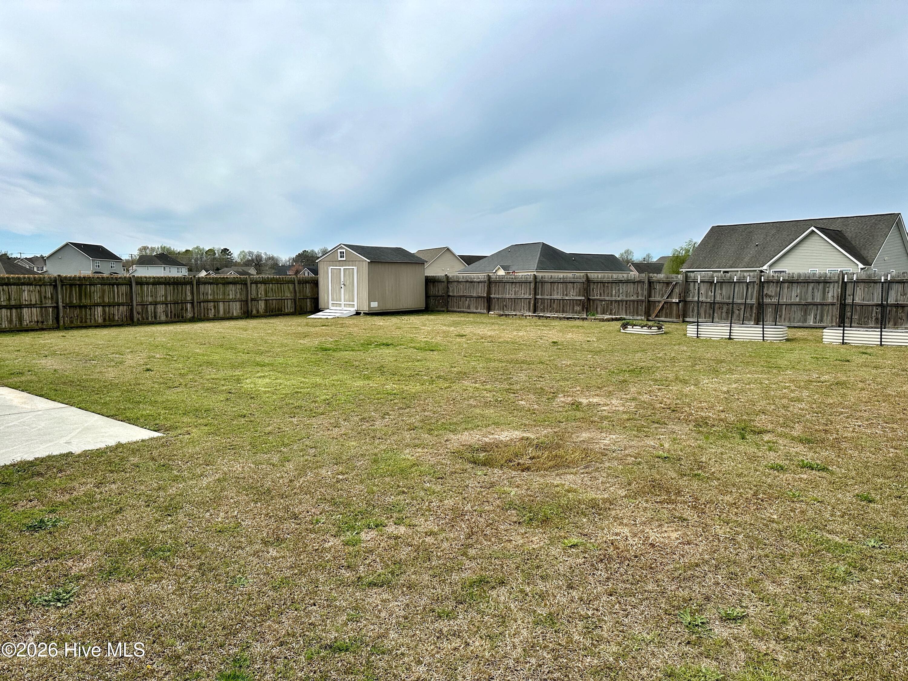 100561709 | Photo 34